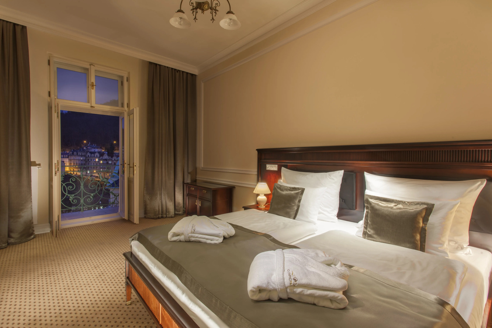 Отель Olympic Palace Luxury Spa