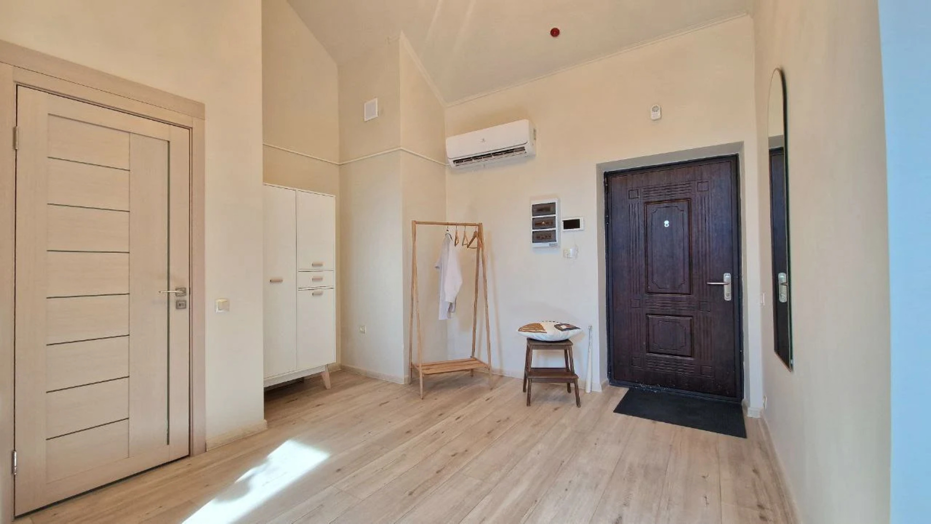 Квартира Просторная двухуровневая студия у подножия Казанского Кремля