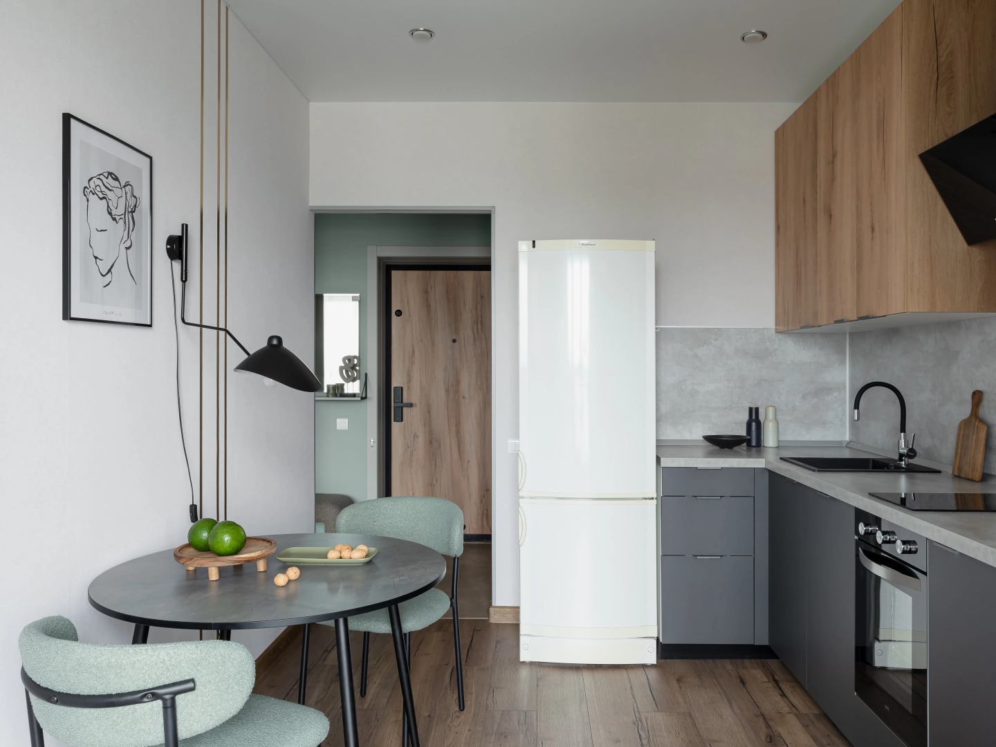 Квартира Современная возле центра и ЖД вокзала