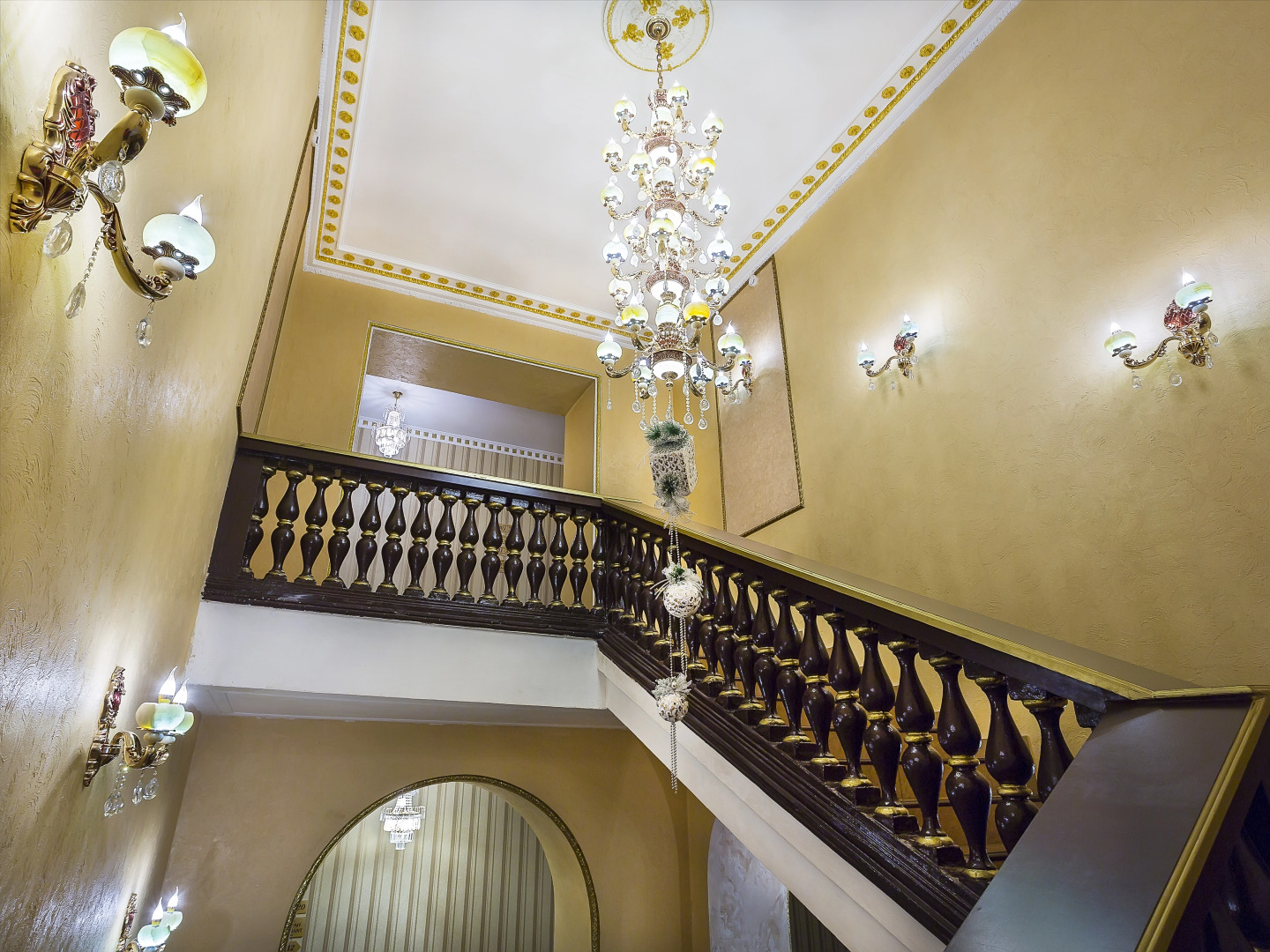 Отель Империя