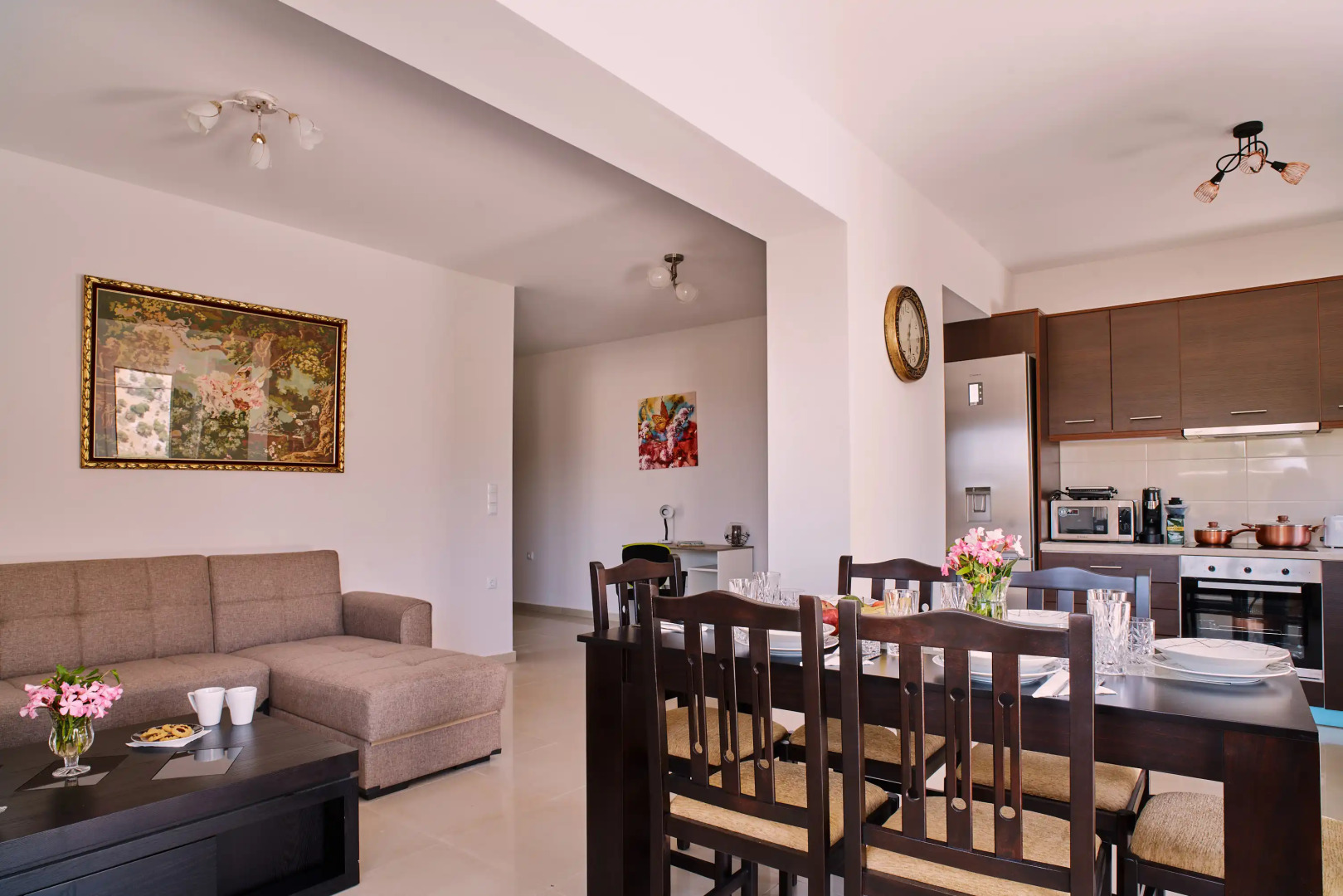 Отель Lake View Suites