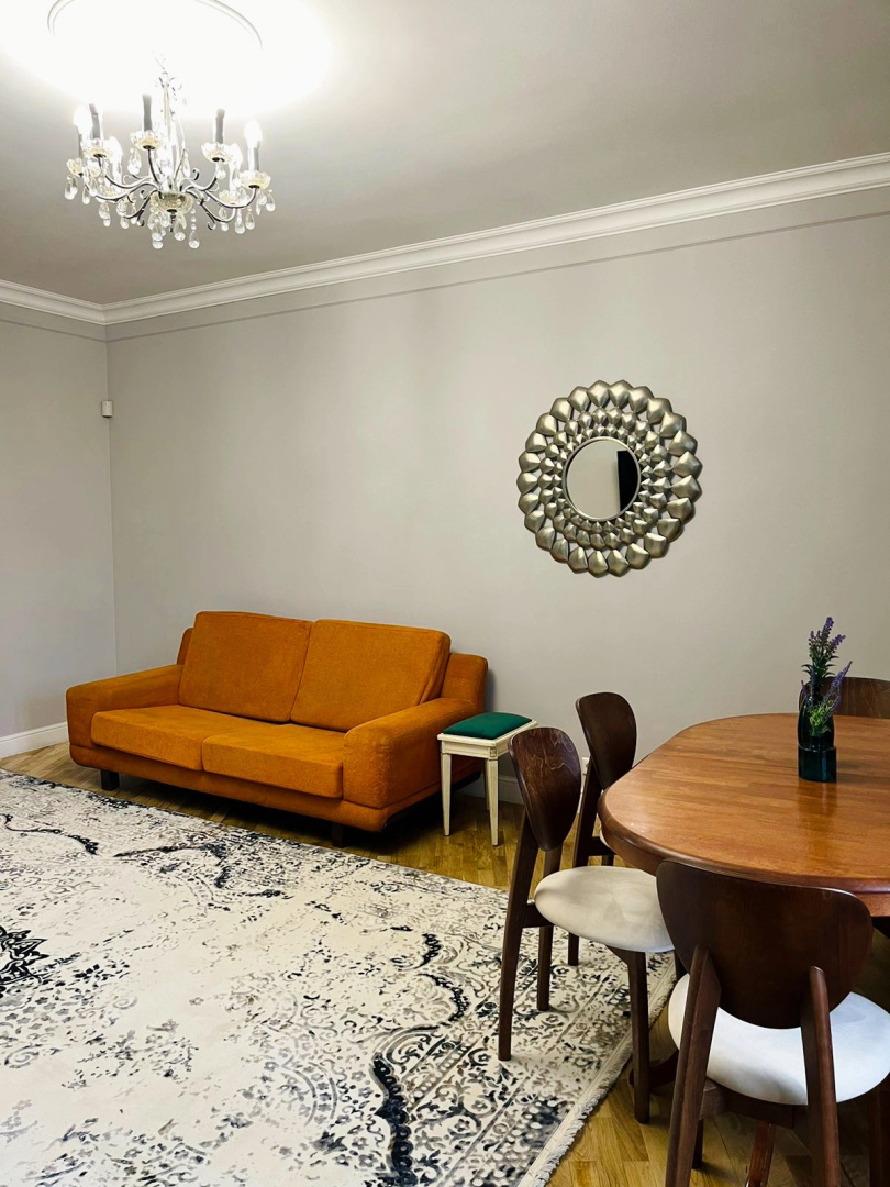 Квартира M.O.O.N APARTMENTS  Толе би Тулебаева кв 8 Центр