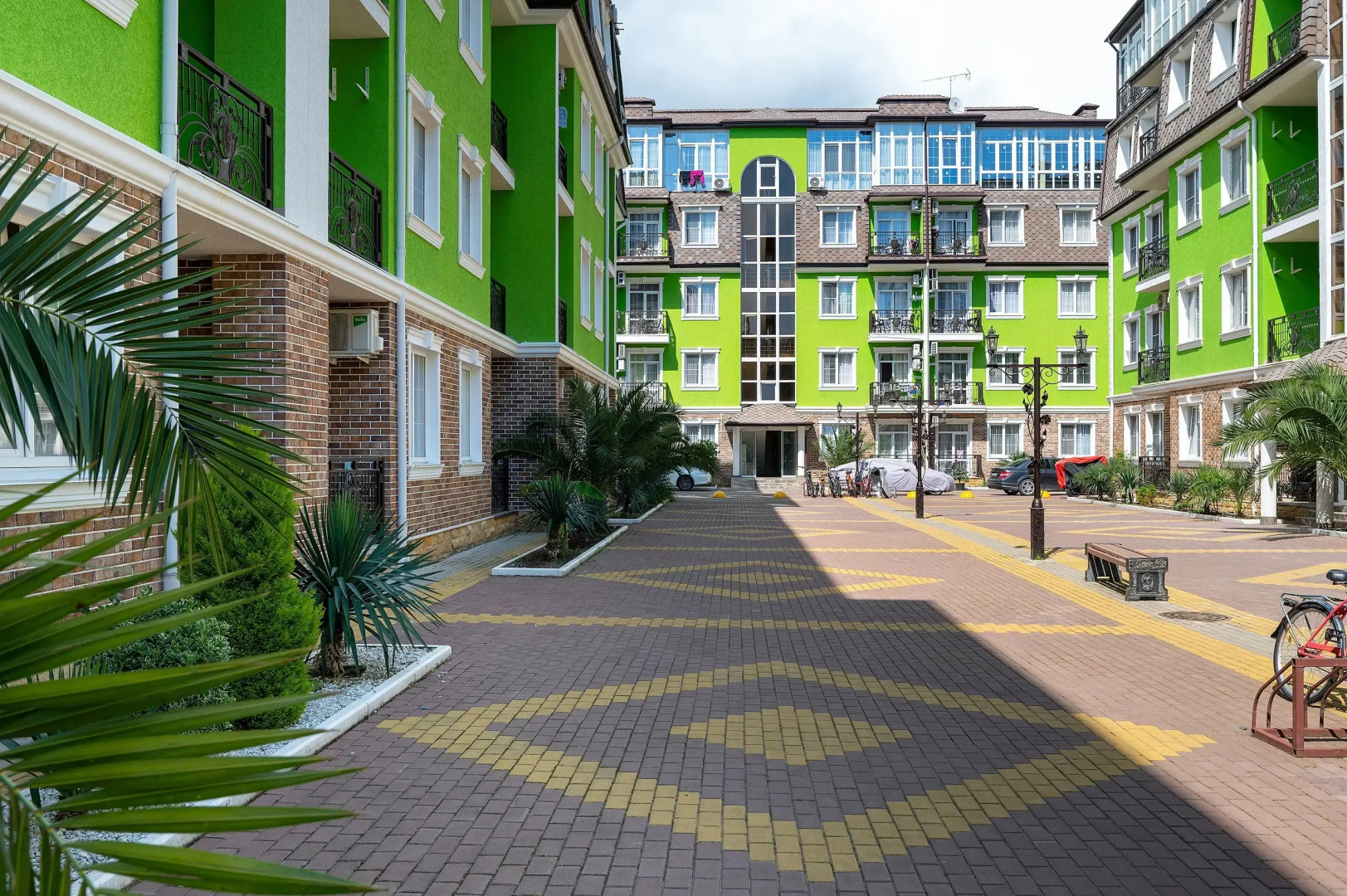 Апартаменты Red Apartments Арт Лайт Сити Молисон