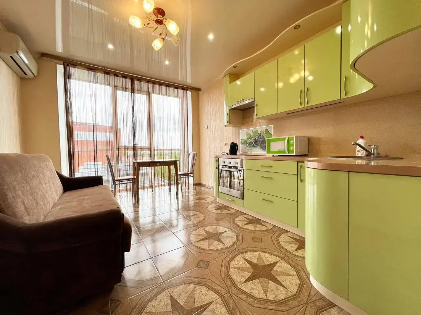 Апартаменты Однокомнатные с Панорамными Окнами на Суворова