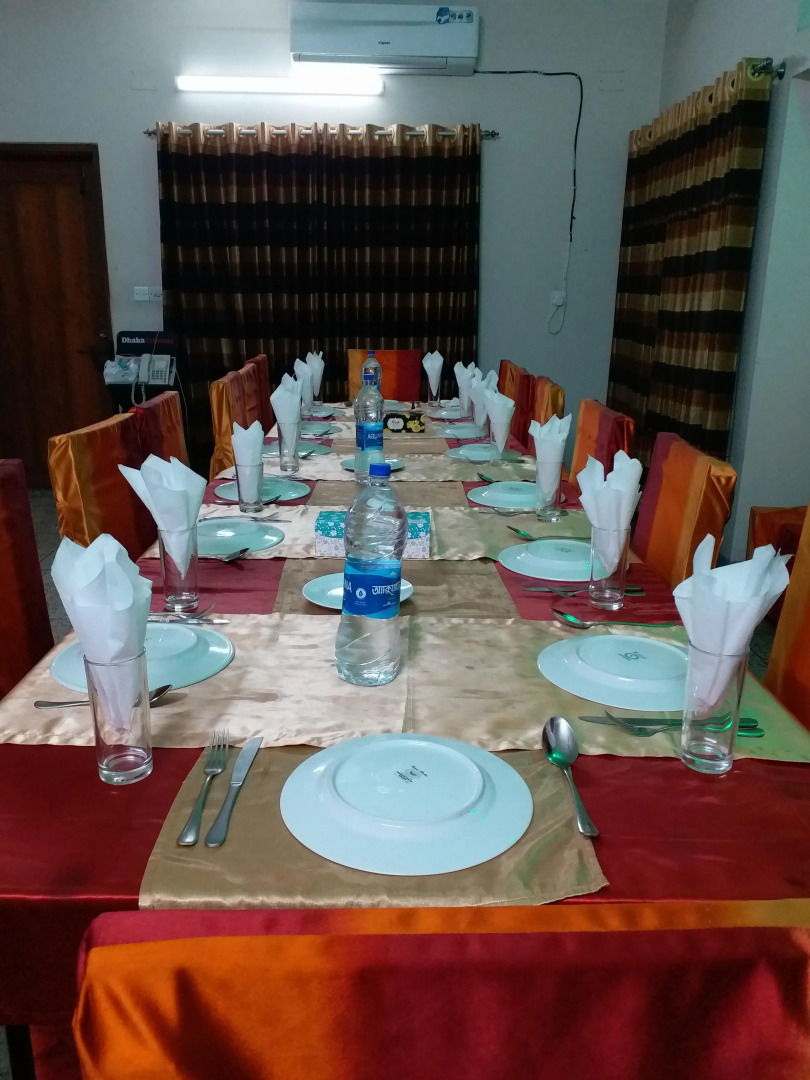 Green House Hotel & Tours