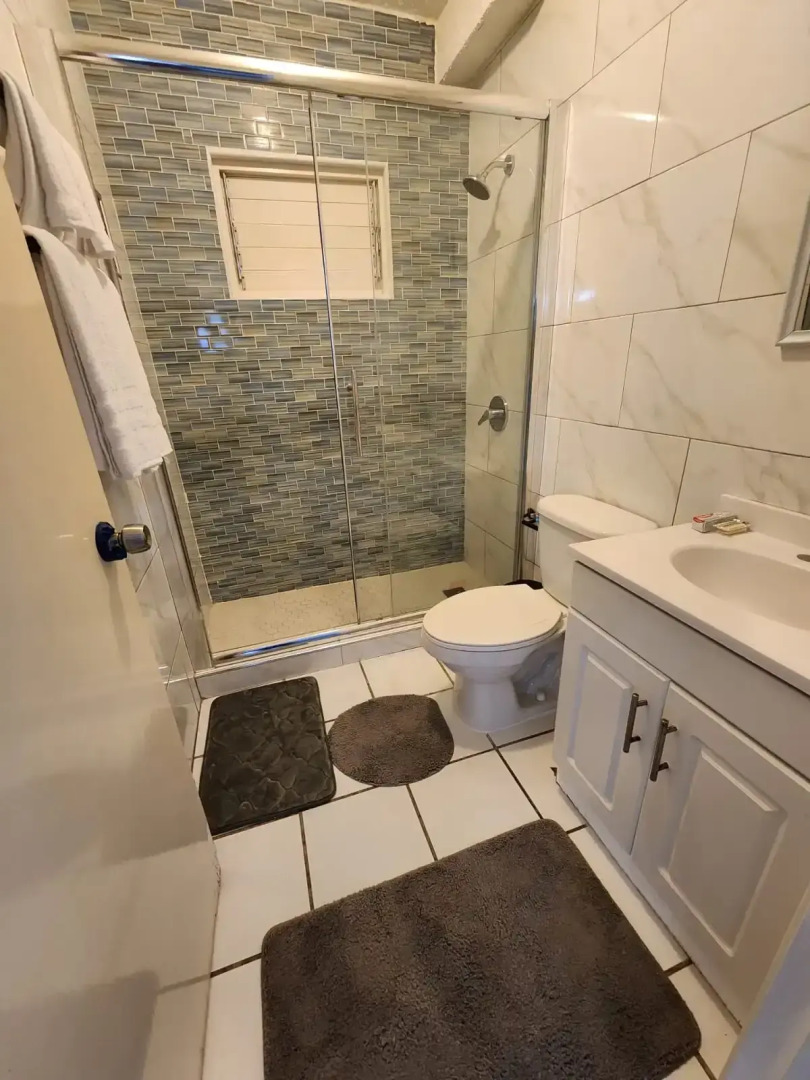 Апартаменты Chrisanns Beach Resort