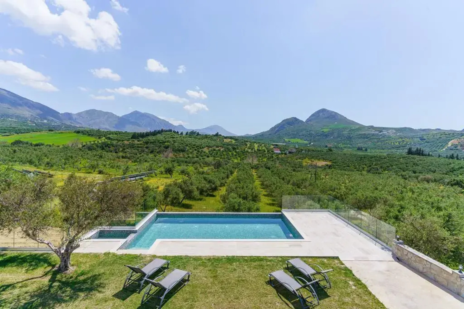 Вилла Allcretevillas