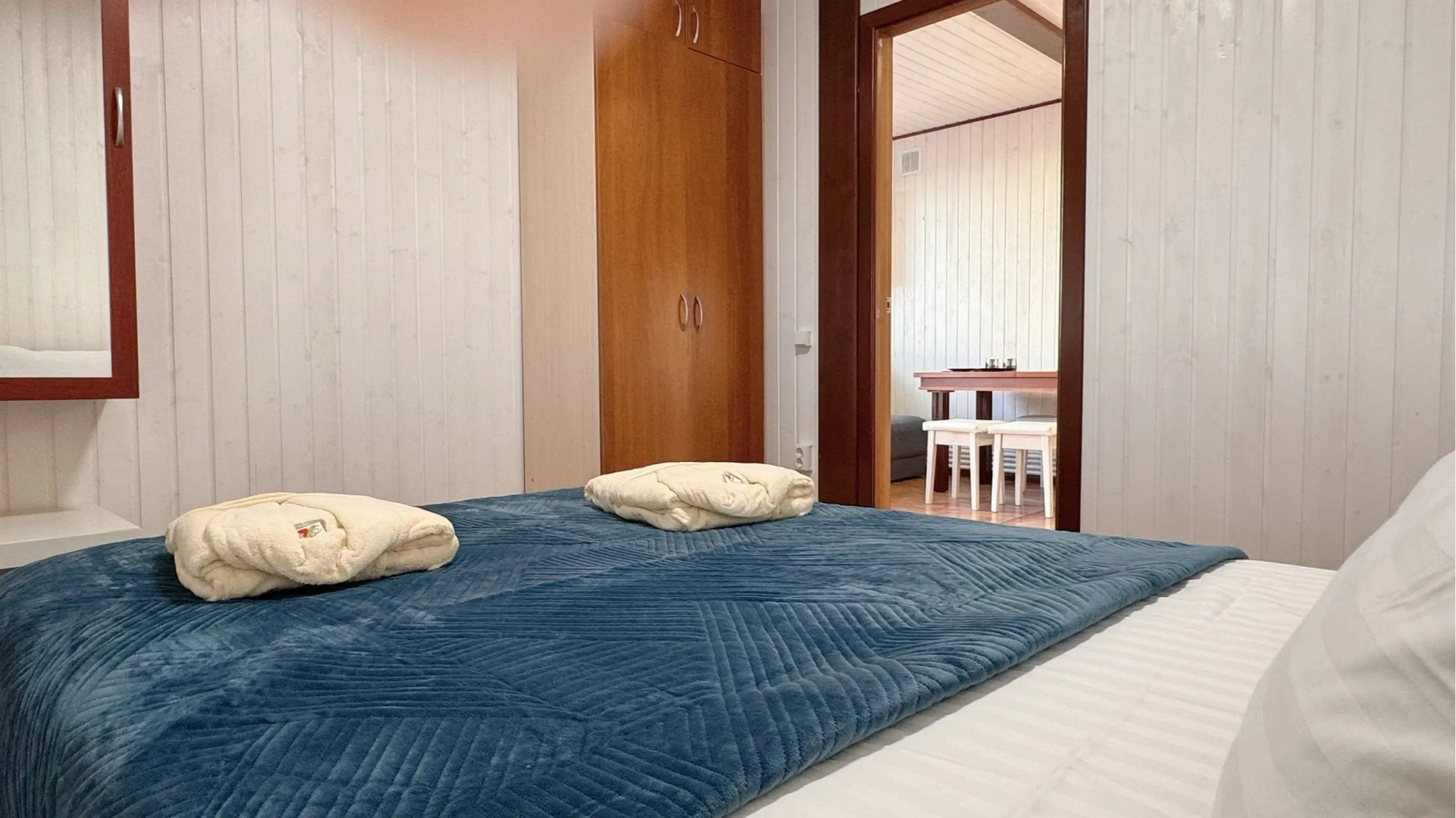 Частный дом у моря с беседкой