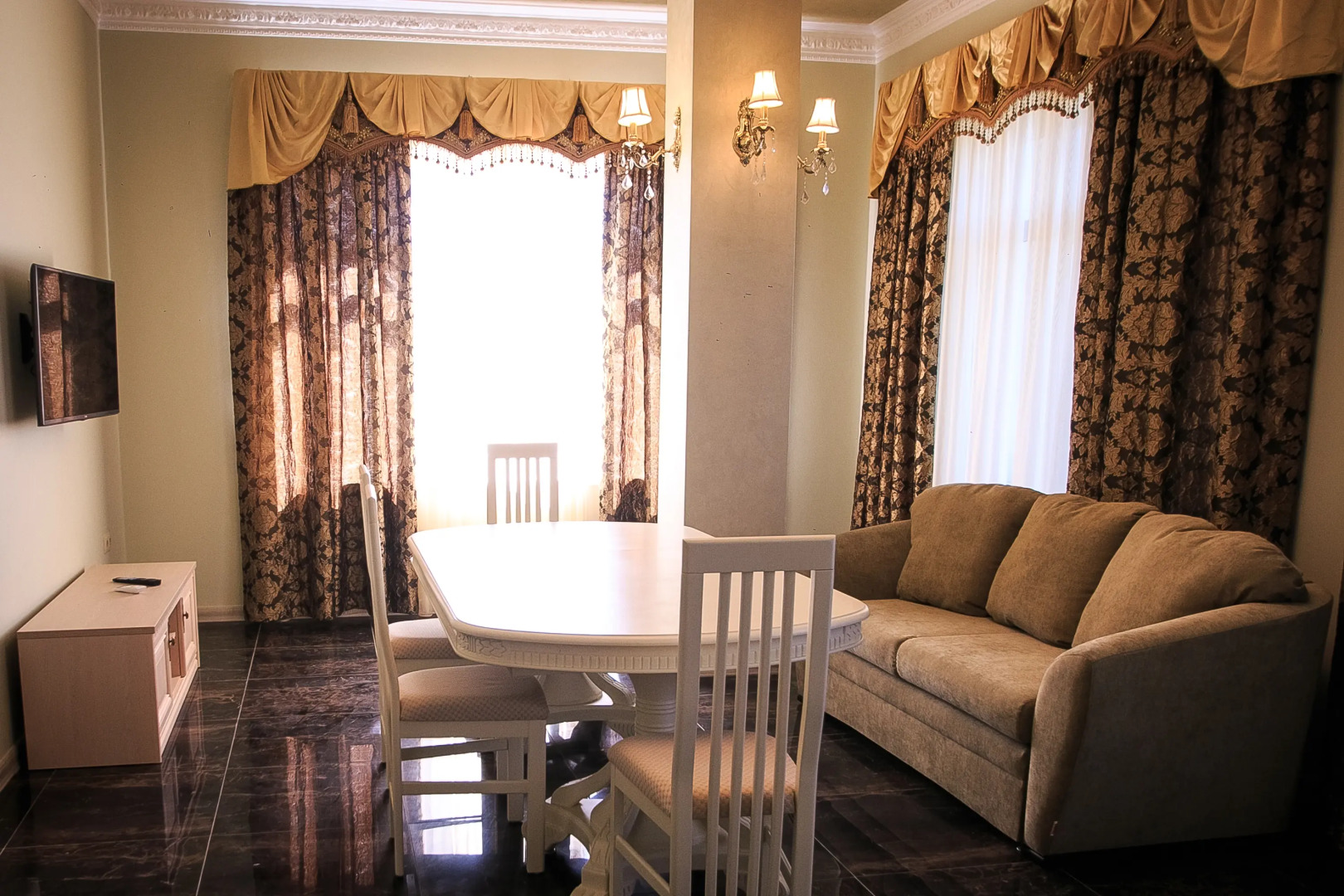 Ресторанно-Гостиничный Комплекс Голубое Озеро