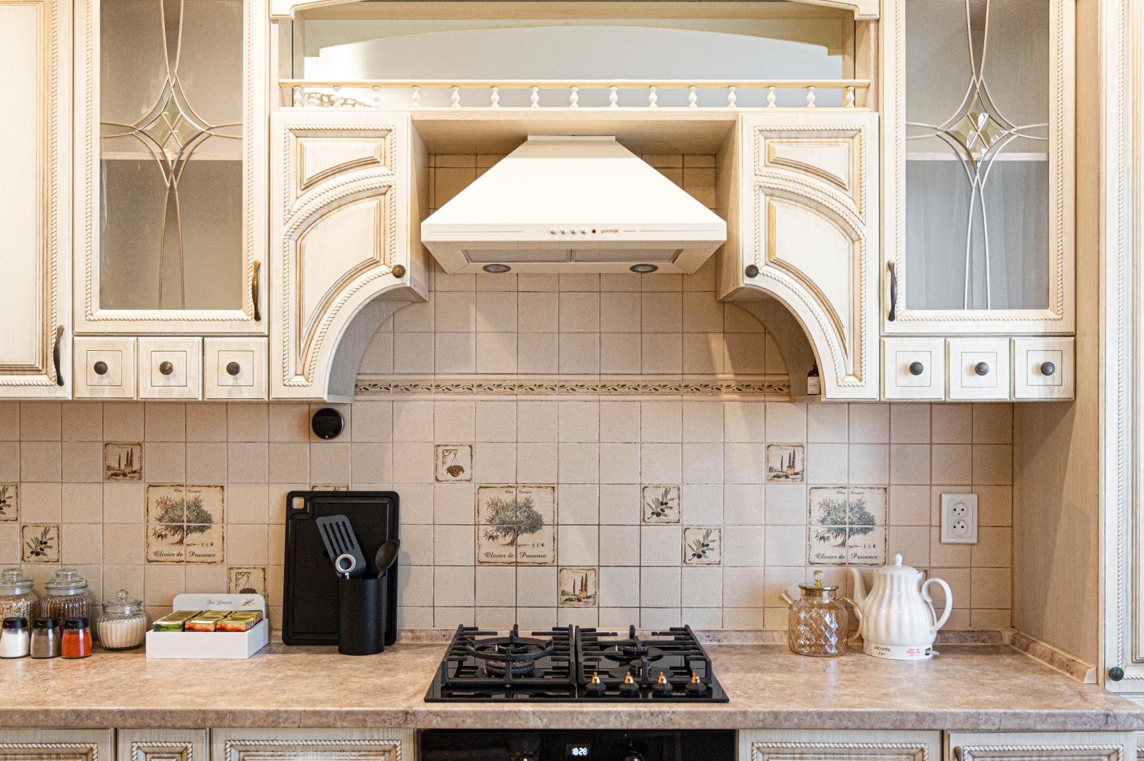 Квартира 100-метровая 3-х комнатная в современном районе