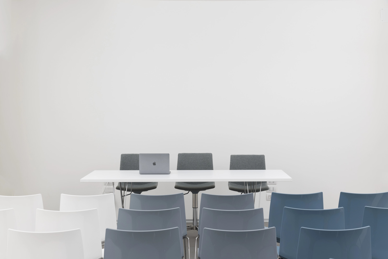 Отель Alkamuri Posh Hotel