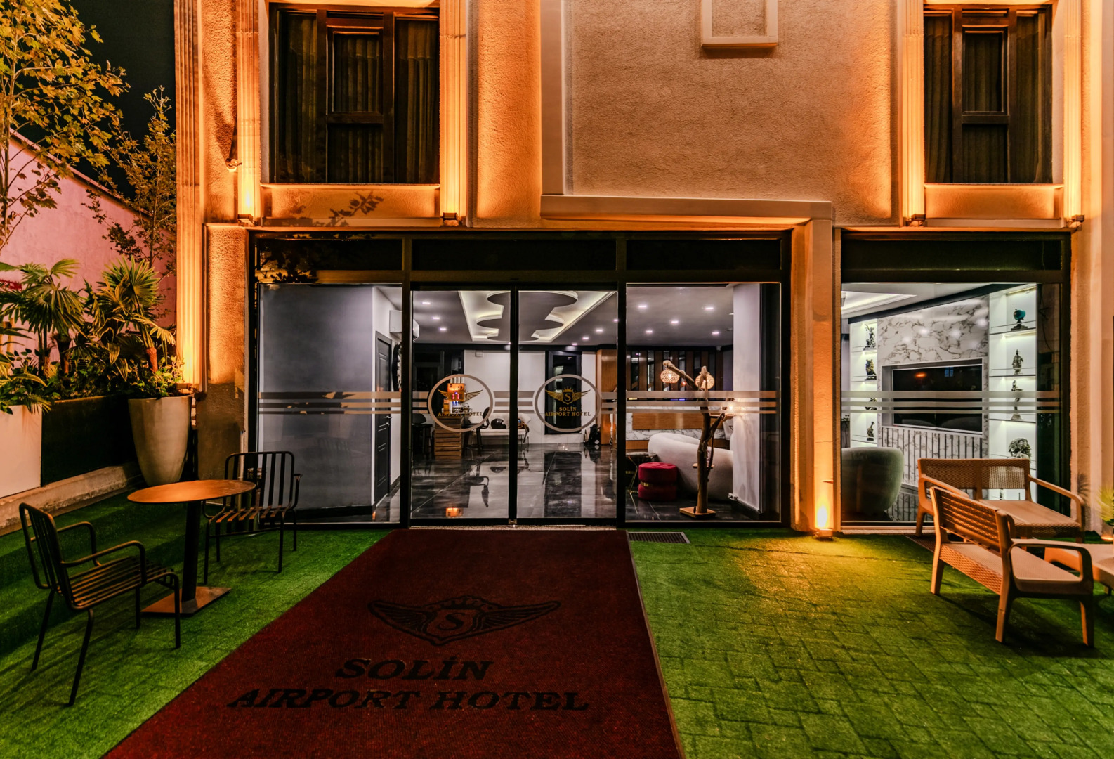 Отель Solin Airport Hotel