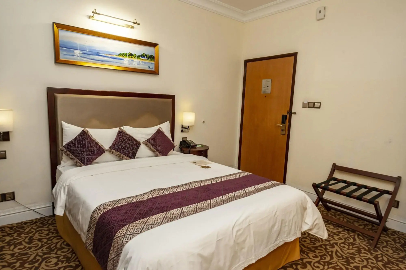 Отель Royal Park Residence