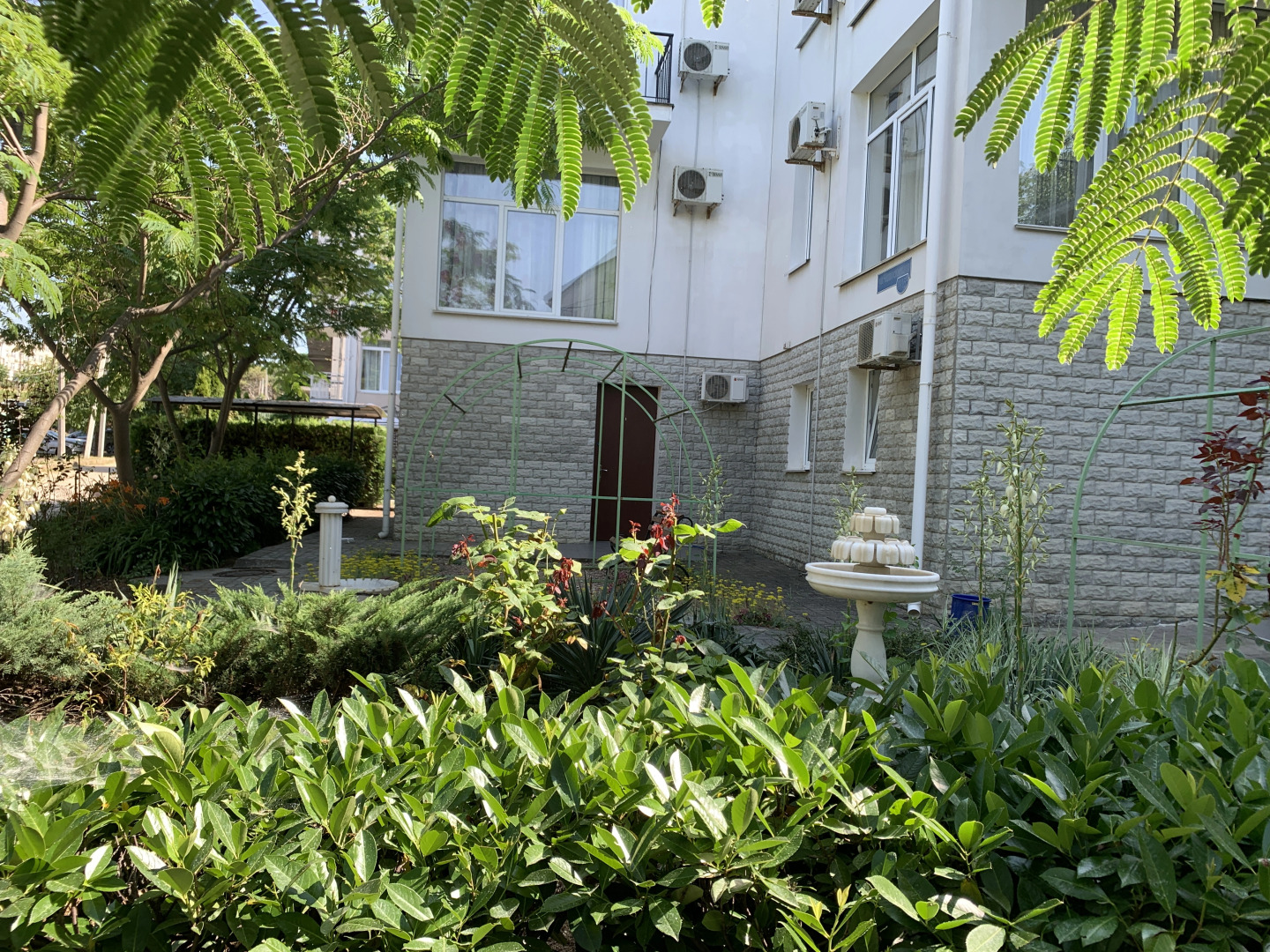 Отель Амалия