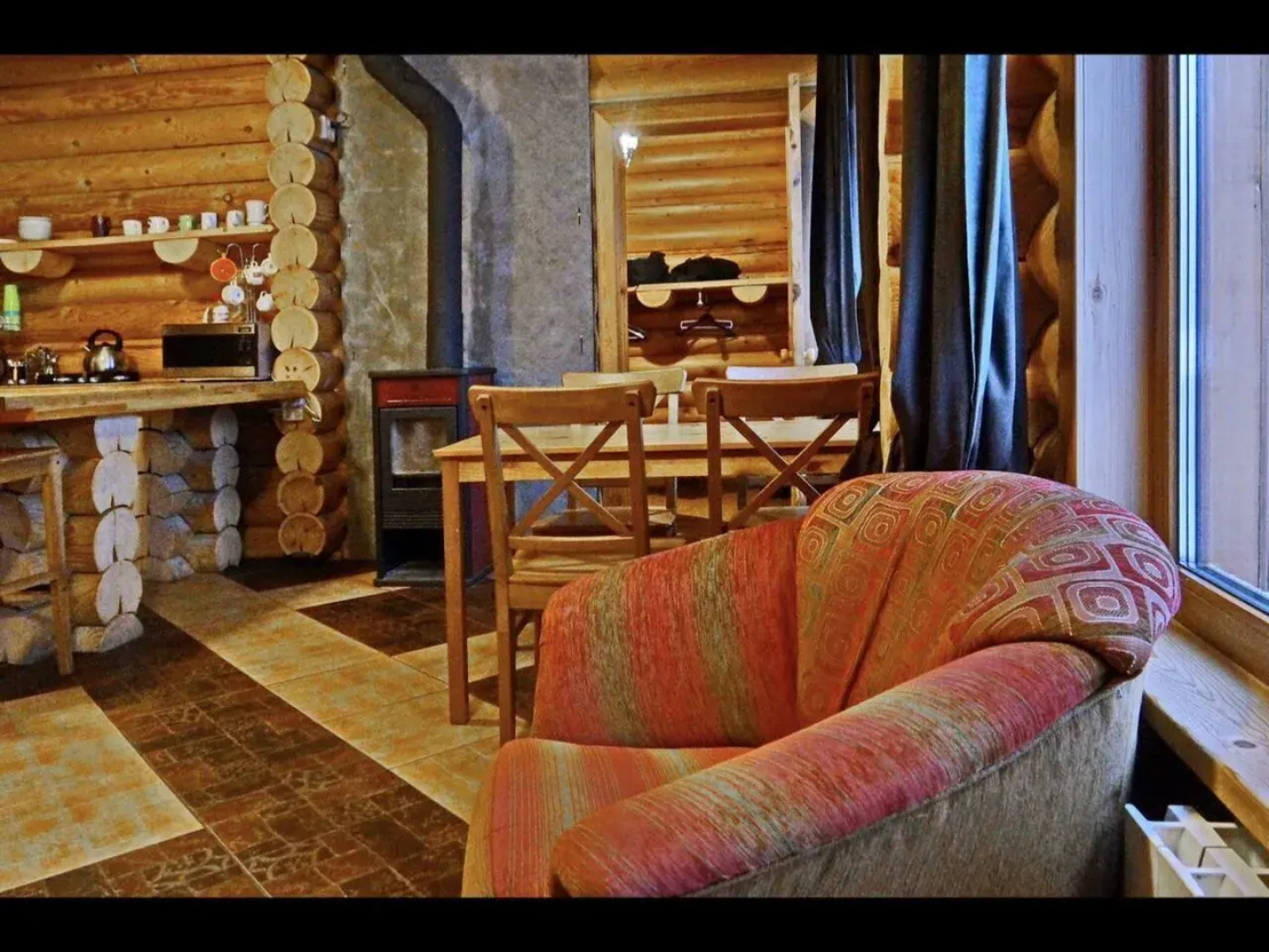 Частный дом на берегу Лемболовcкого озеpа