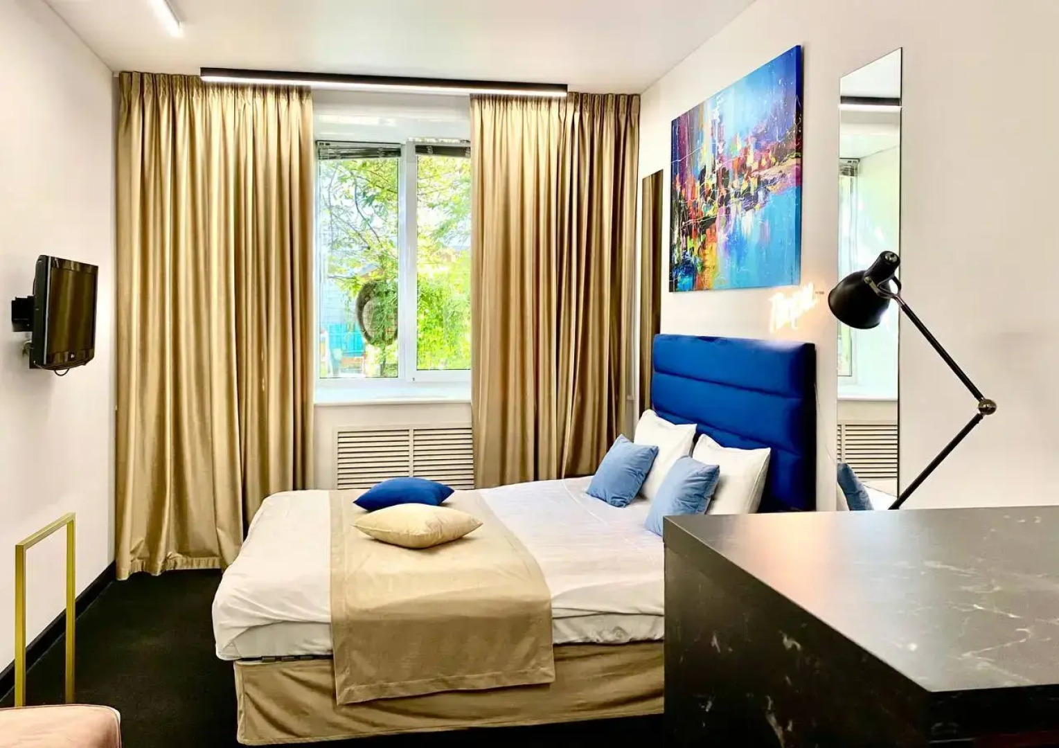 Апартаменты ParadeAparts на Советской 4а