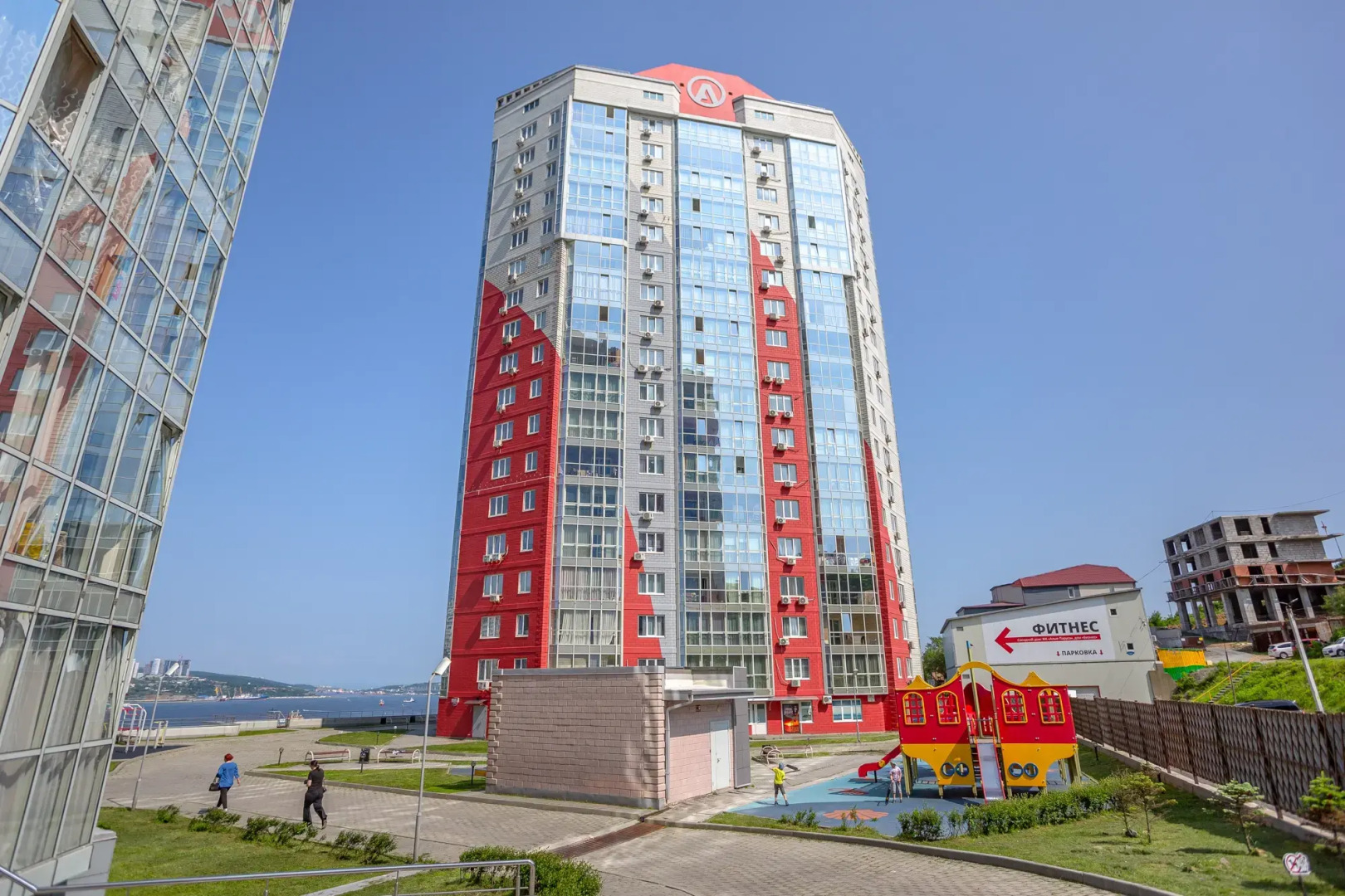 Апартаменты с витражом