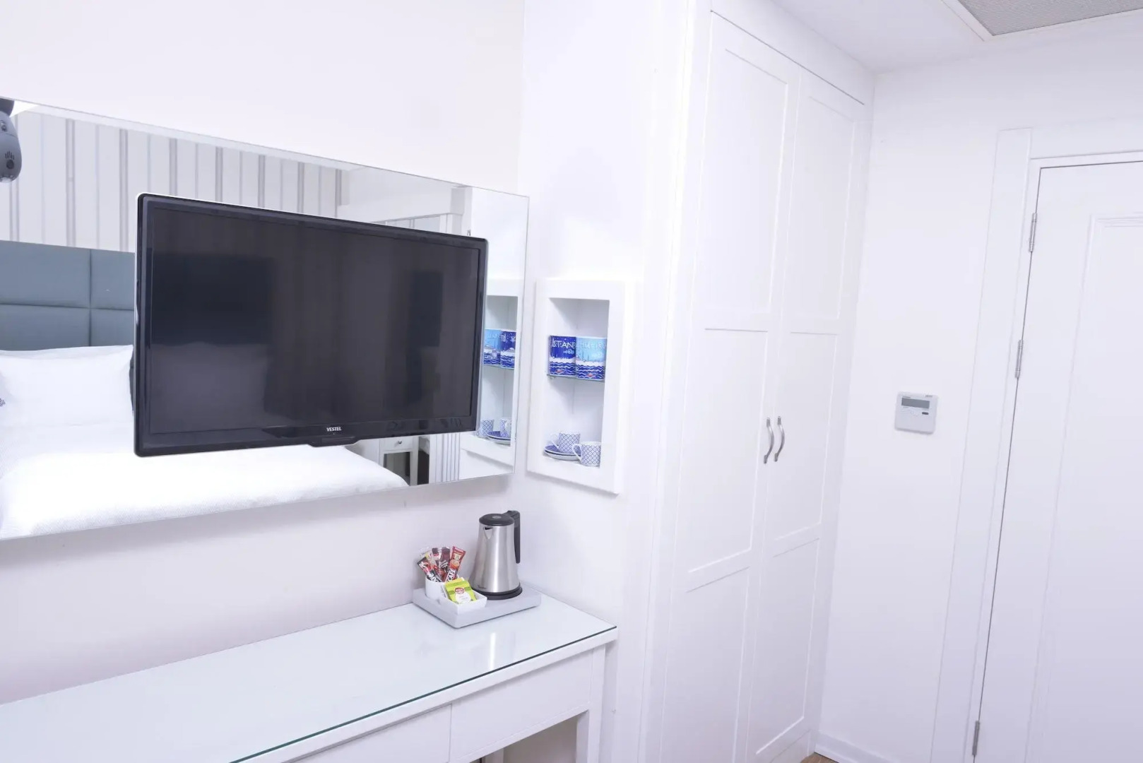 Отель Ten Rooms Istanbul Hotel