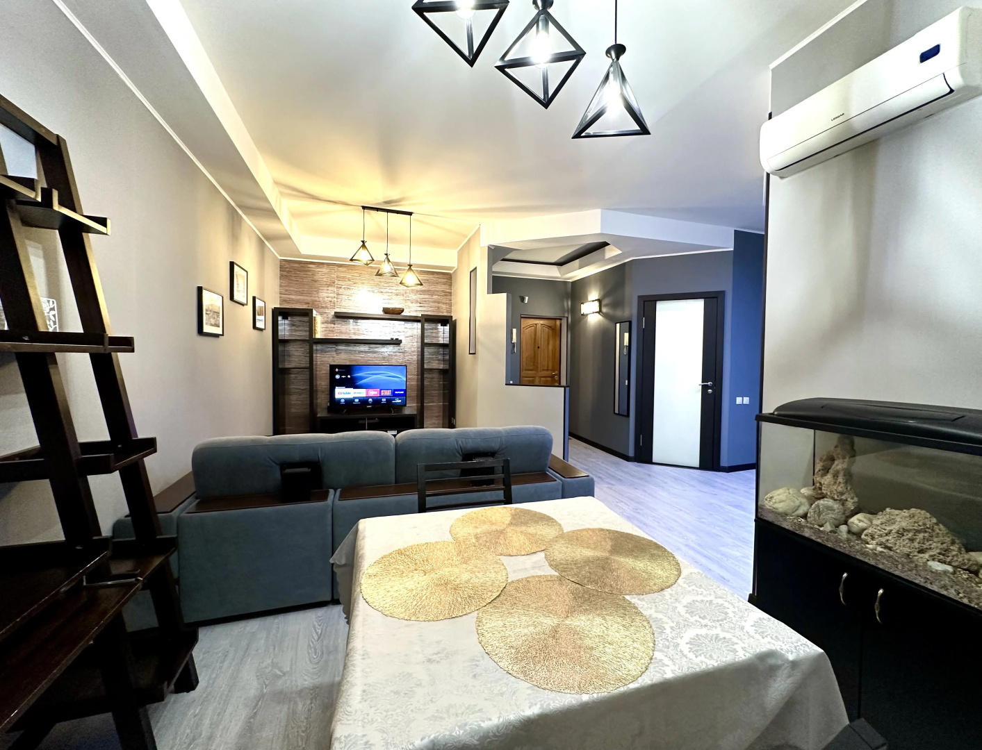 Квартира 2-комнатная Cтудия Yarapartments на Первомайской 19