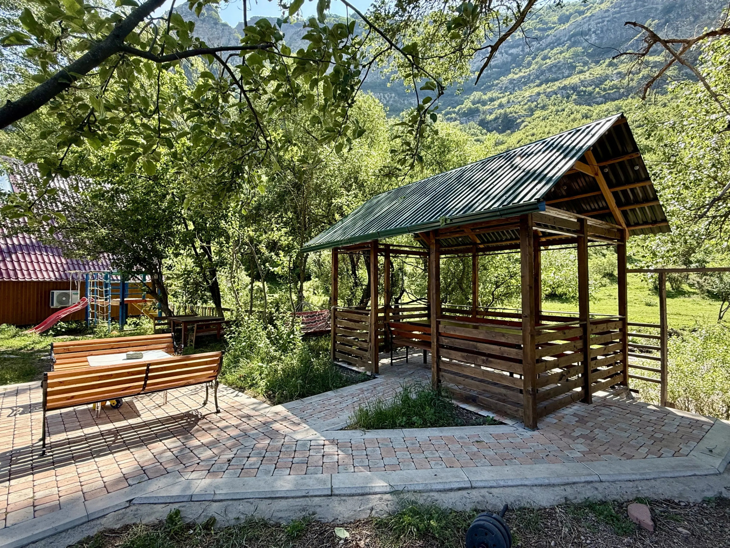 Курортный отель Qarup House