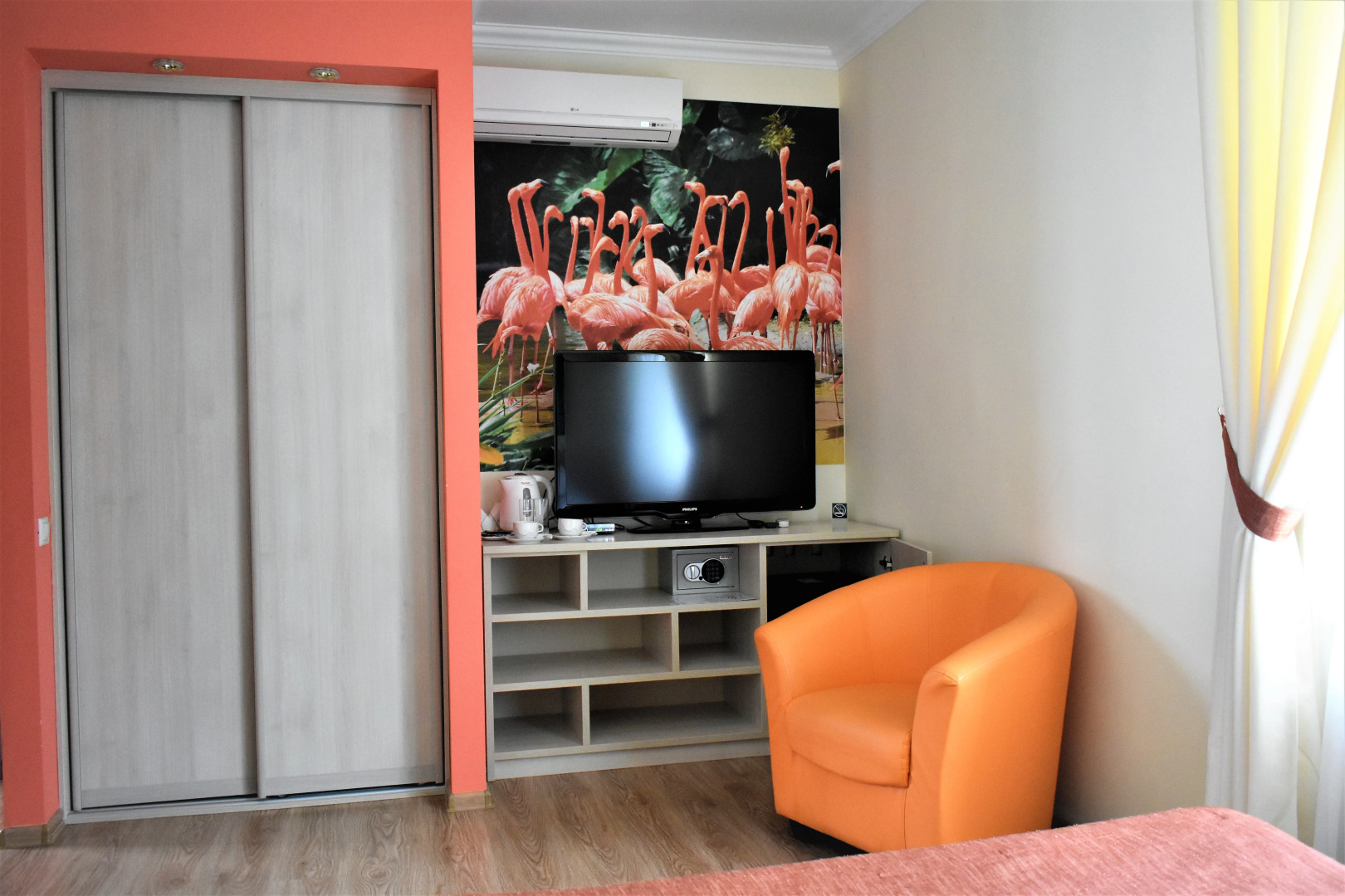 Отель Акварели Рус