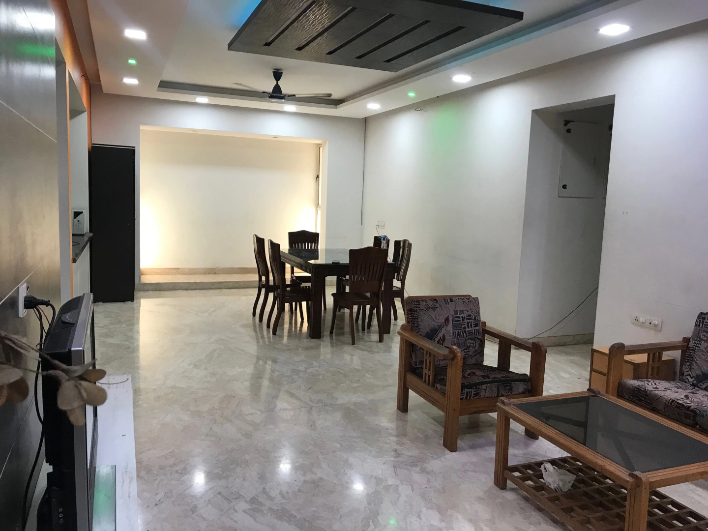 Апартаменты Prashant Keni