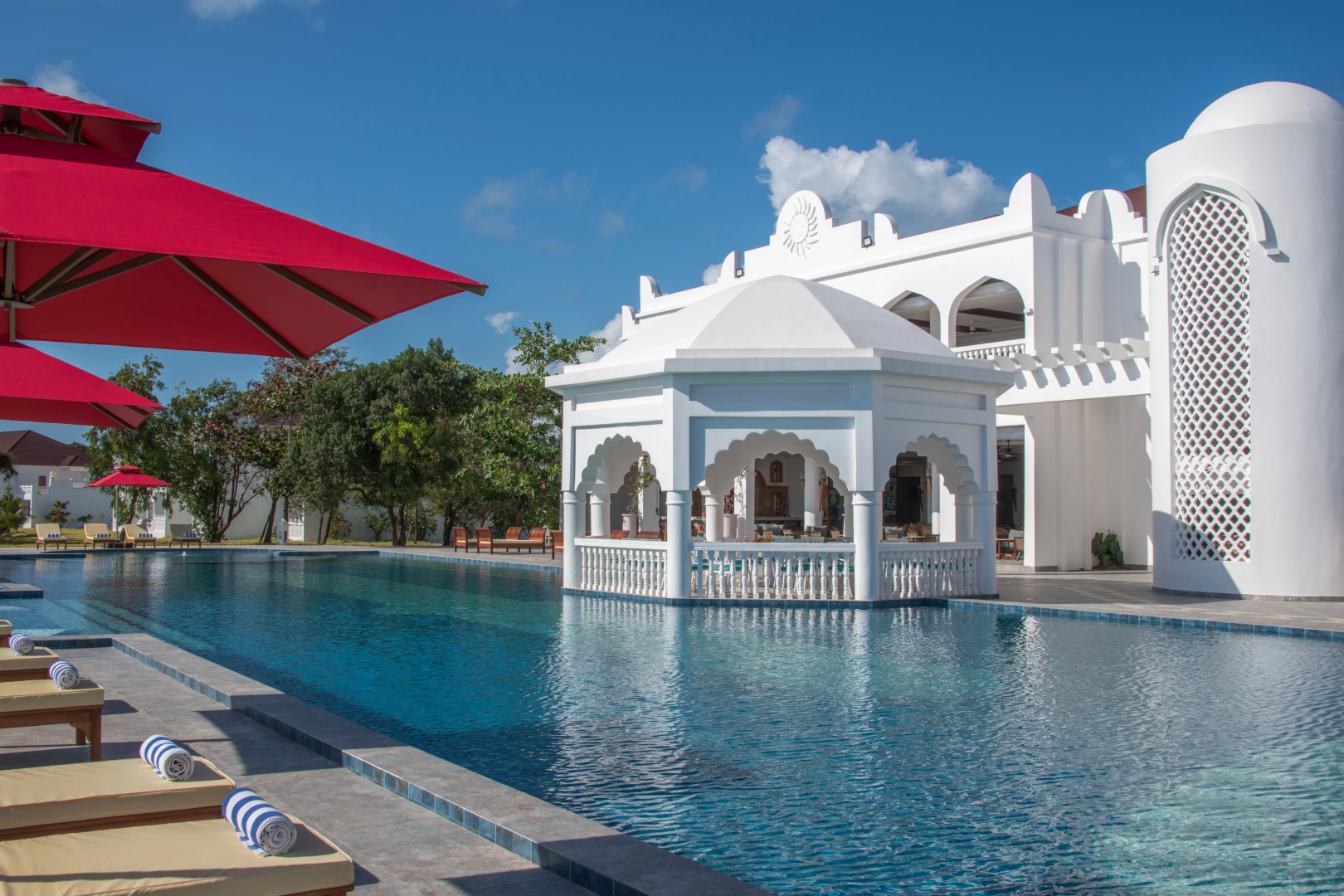 Отель Shukran Palace