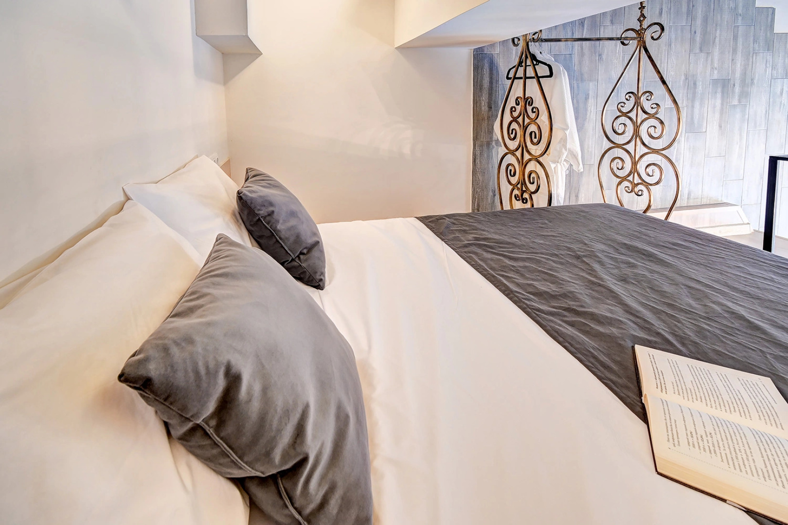 Апартаменты Loft в АК Миррор