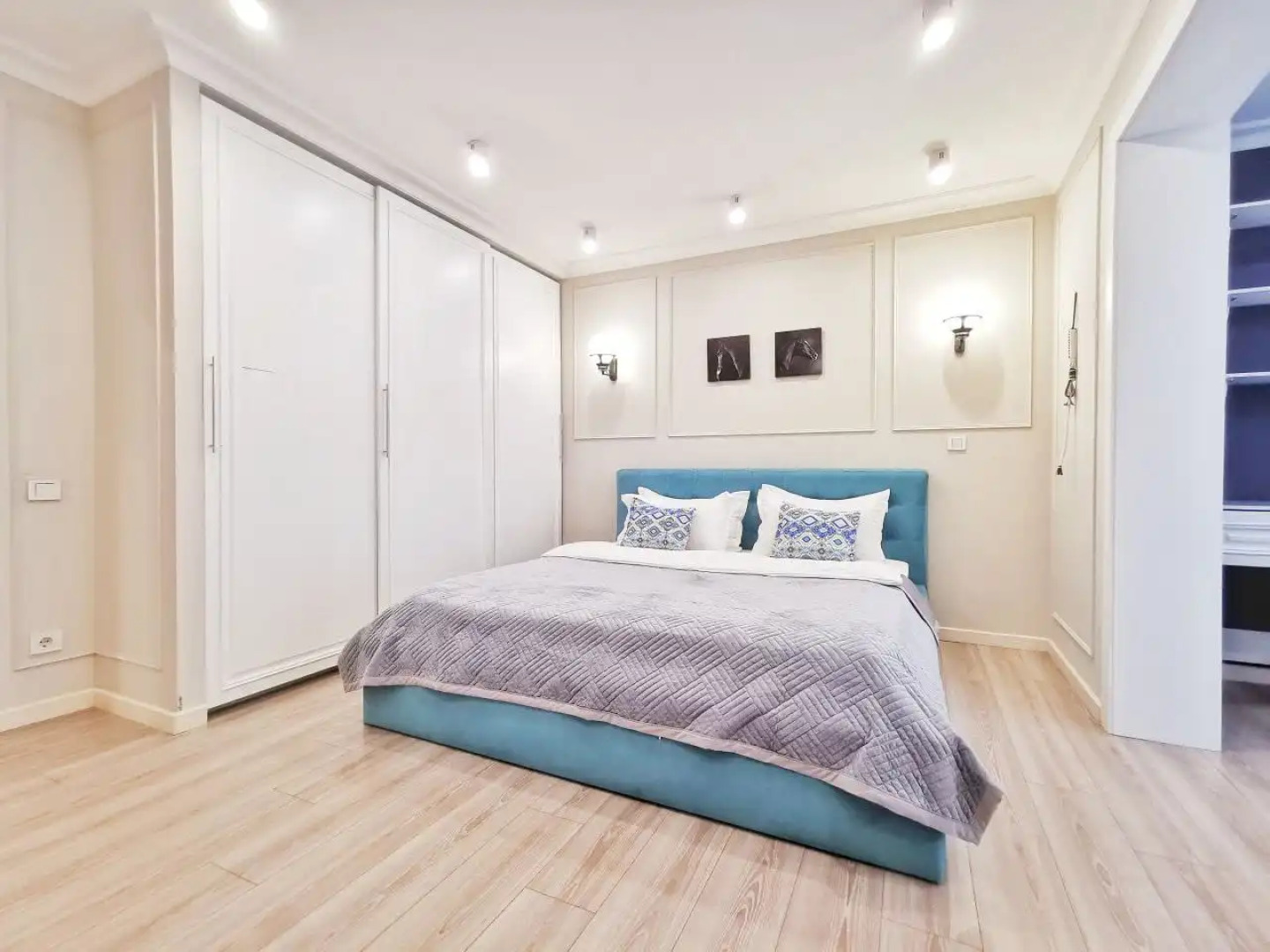 Апартаменты M.O.O.N. APARTMENTS Assem PLAZA