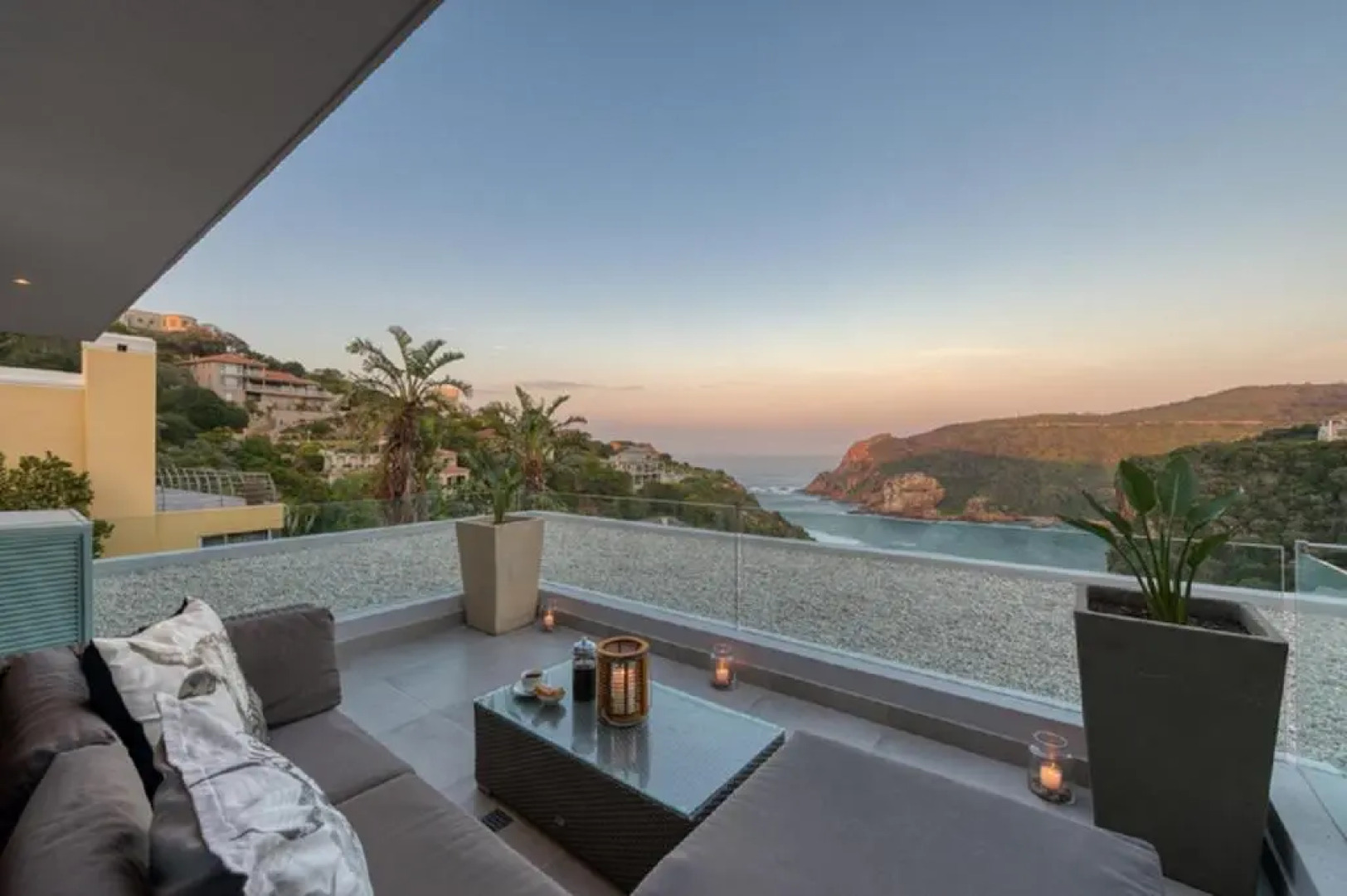 Отель Crown on the heads