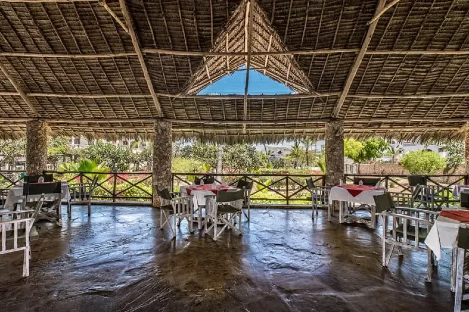 Отель Jumbo Watamu All Inclusive