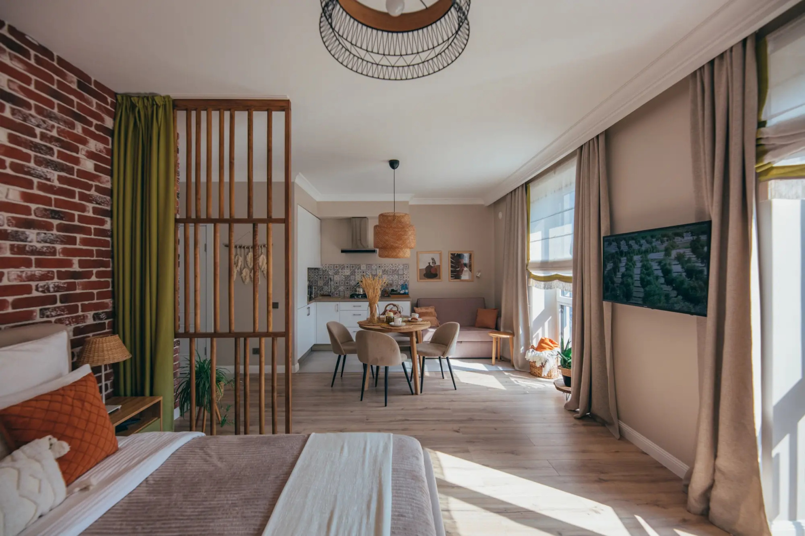Апартаменты Boho Room в 100 метрах от моря