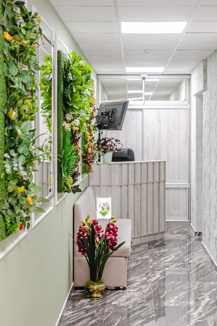 Отель Лидер