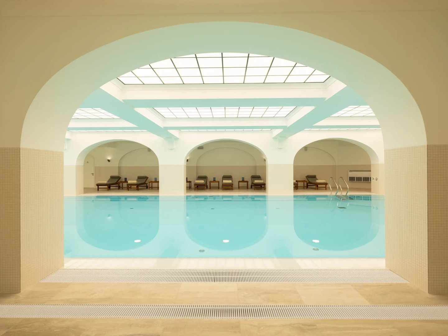 Отель RODINA Grand Hotel & SPA Irkutsk 5*