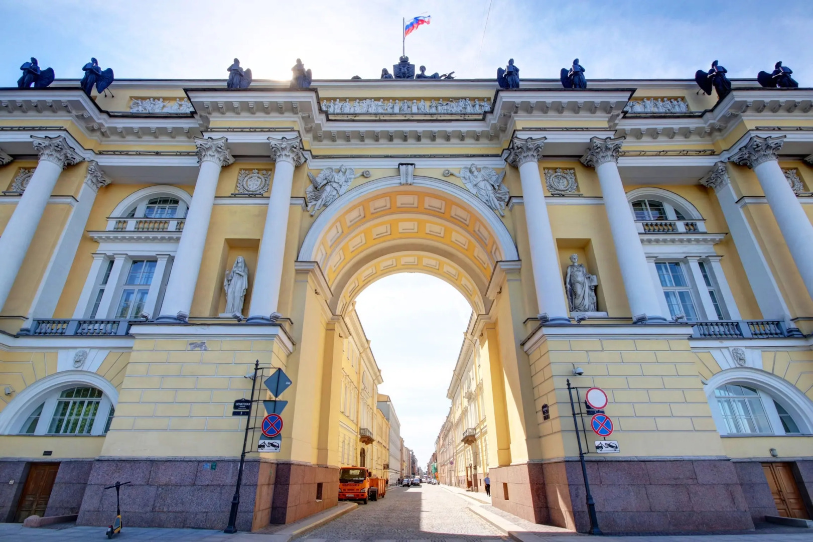 Апарт-отель У Сената