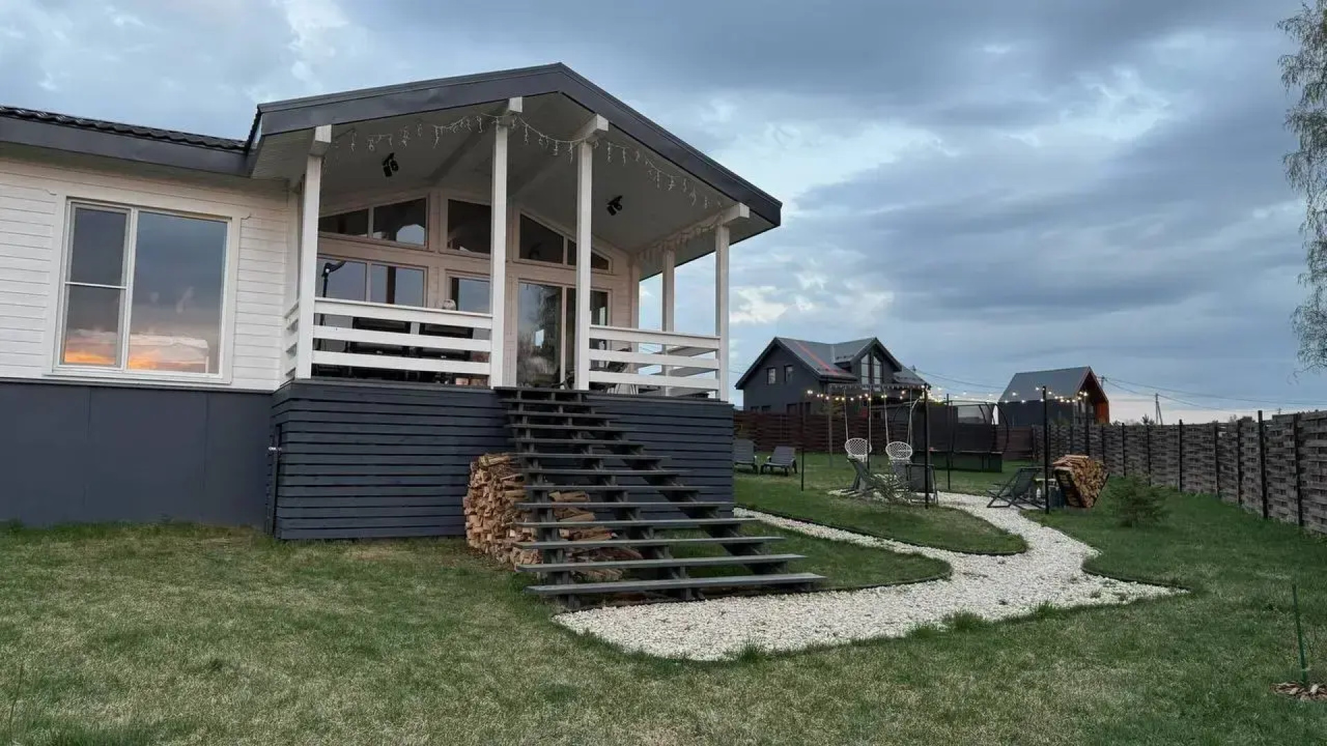 Частный Дом панорамный у леса и озера с сауной и купелью