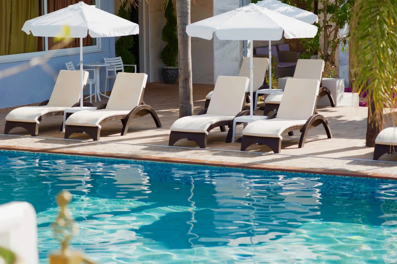 Отель Paradice Luxury Suites