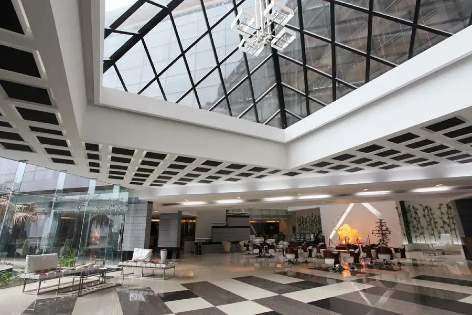 Отель The Cox Today