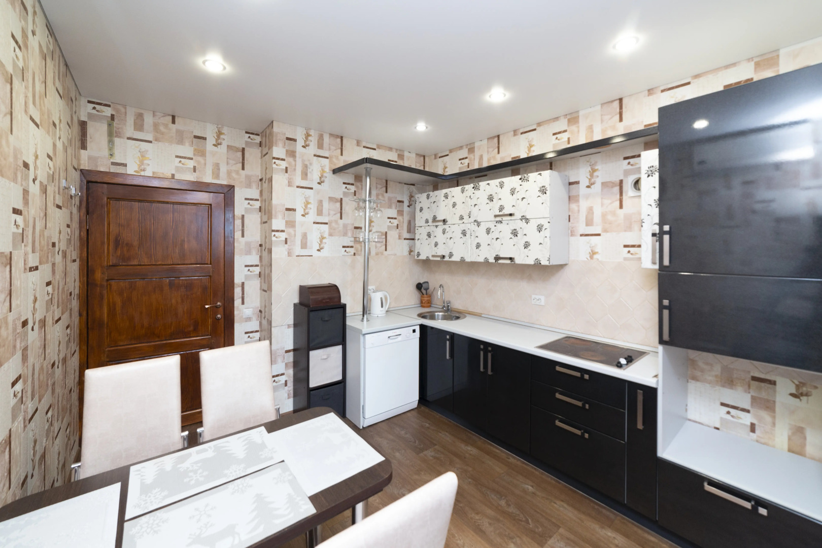 Квартира Ночник на Велижанской 68