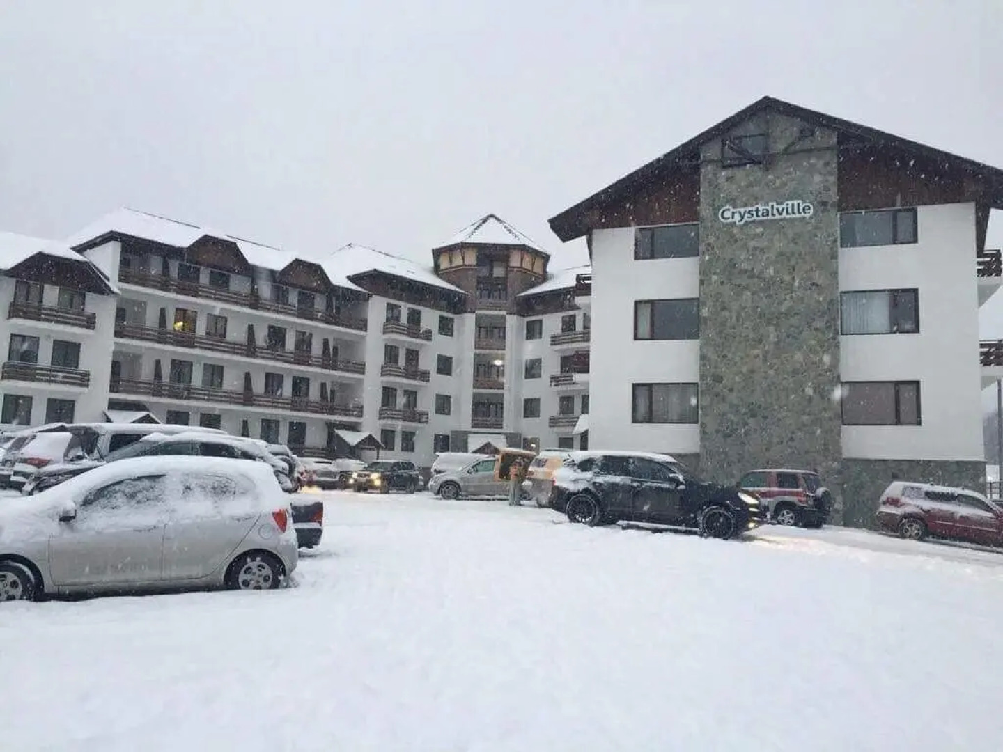 Апартаменты Cozy In Crystall Ville