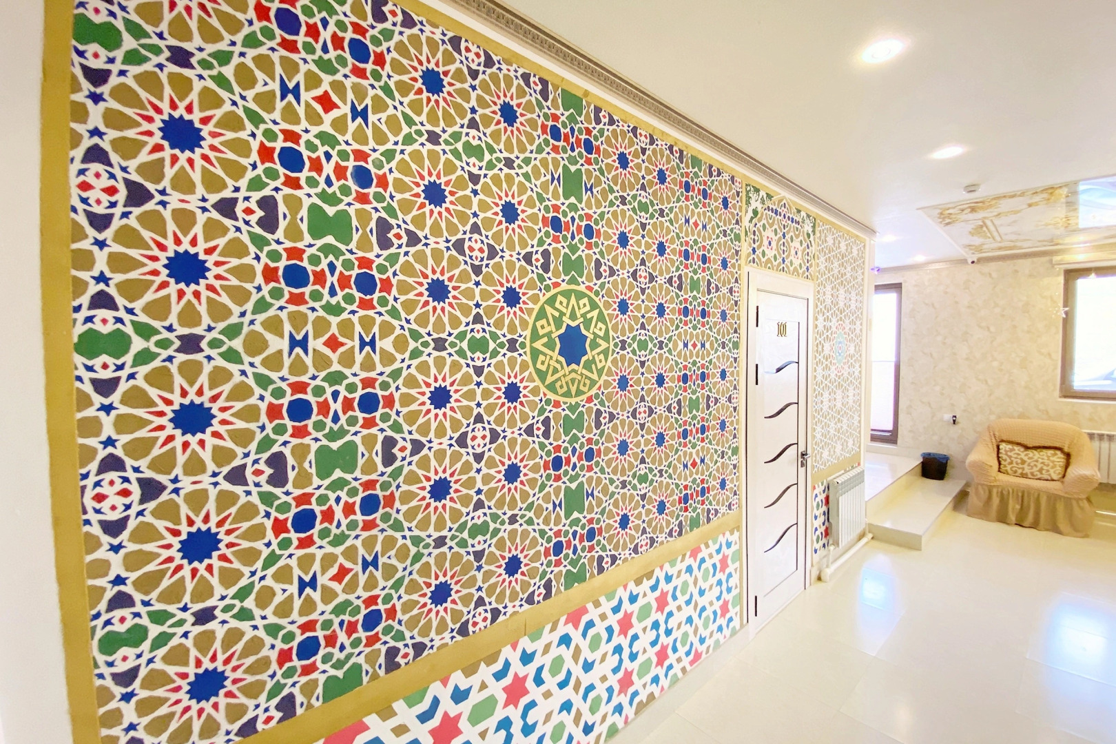 Отель Nanosh East