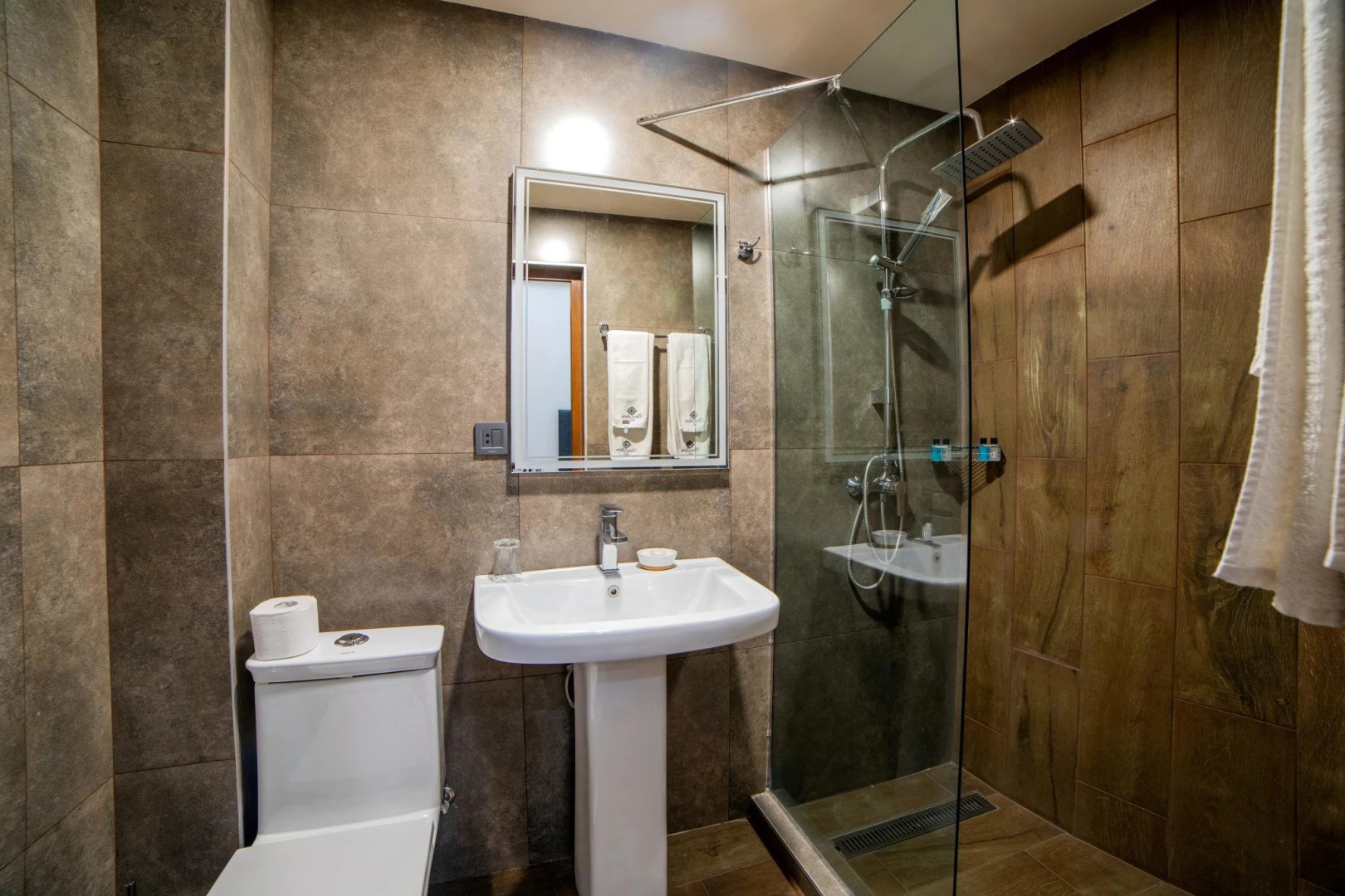 Отель Elysium Gallery