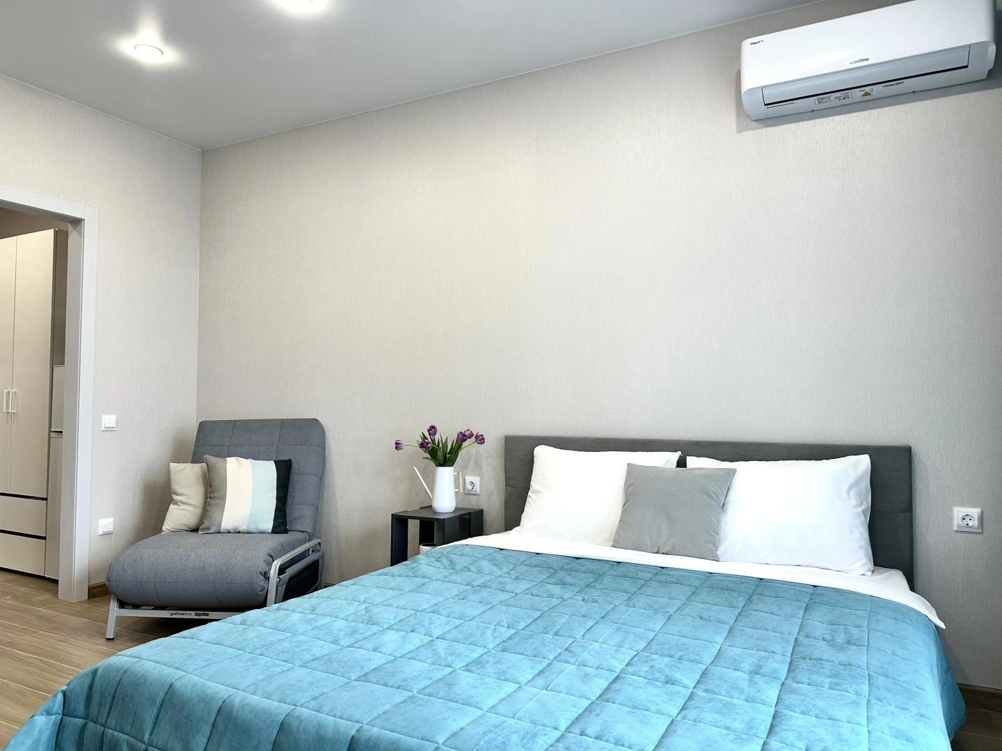 Апартаменты Студия в ЖК Родные просторы