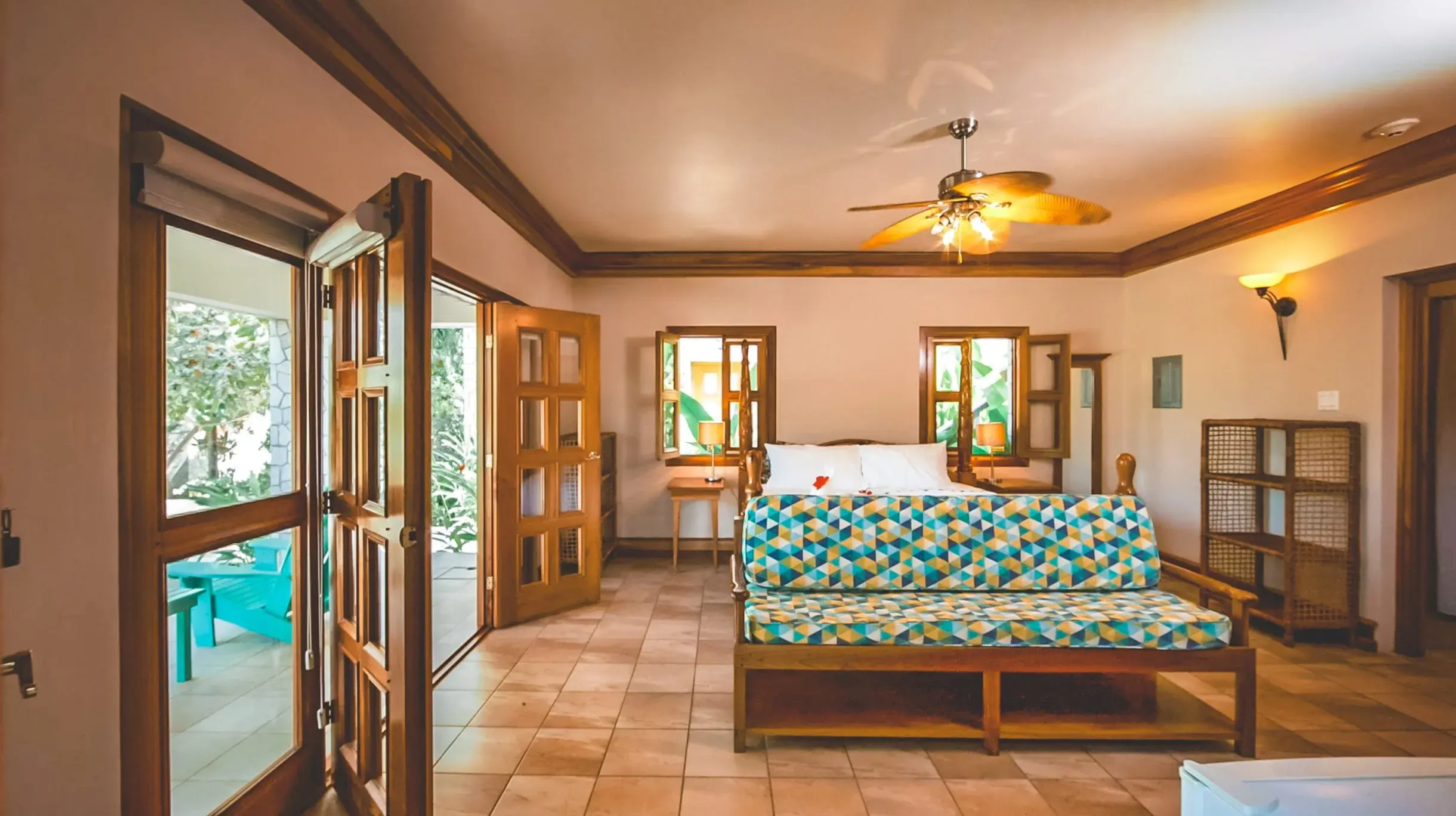 Ocean Cliff Hotel