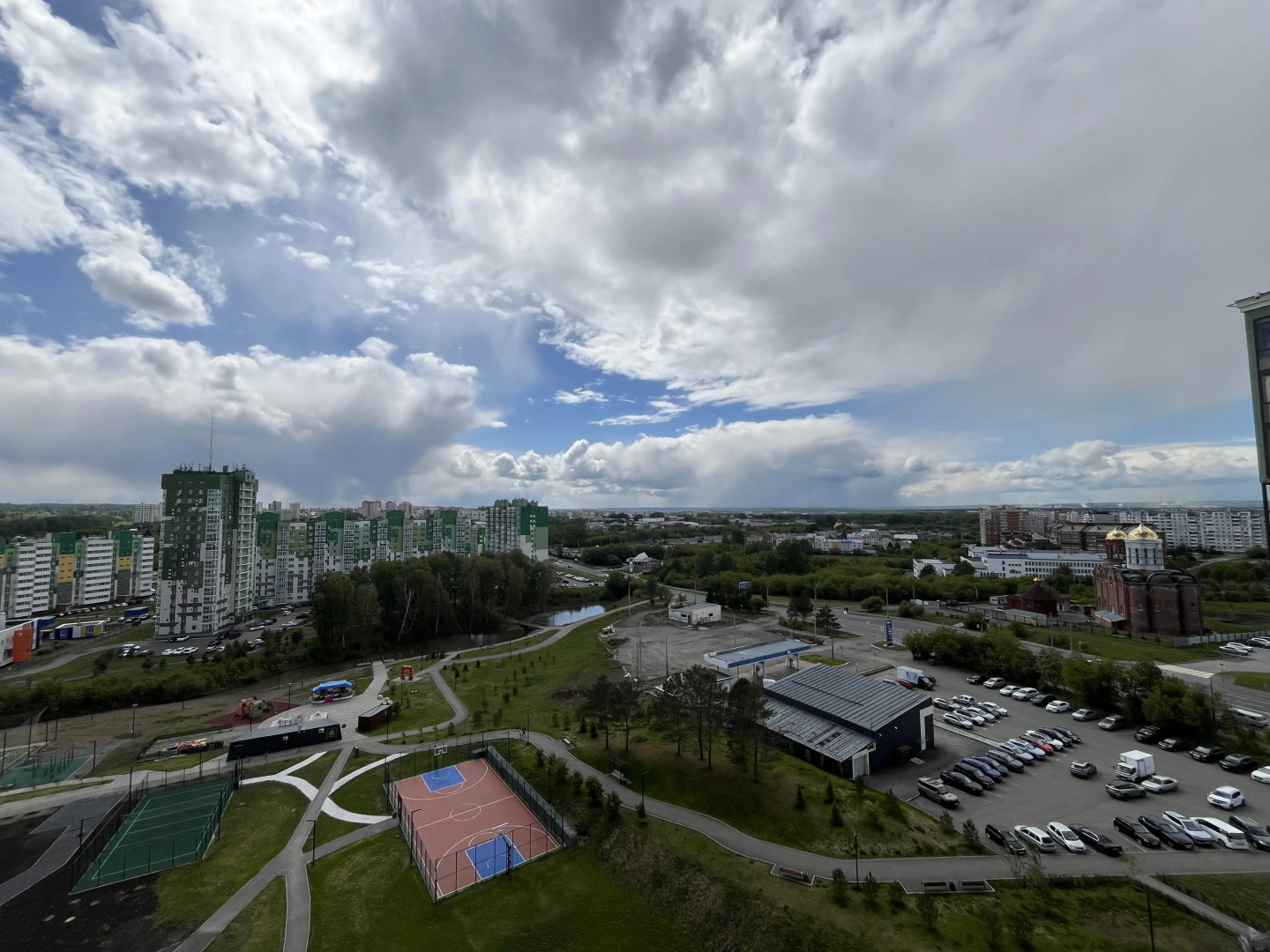 Апартаменты Unique Apart Бисквит рядом с Ледовой ареной Груздева, КРИРПО и ТЦ Гринвич на Молодежном 19а