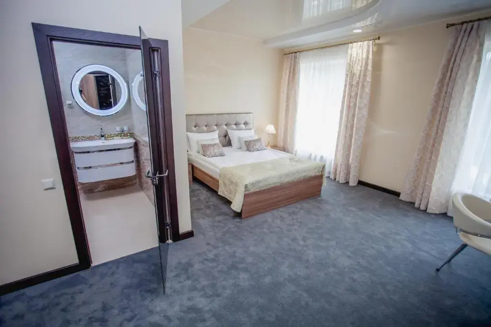 Отель Alex Aqua