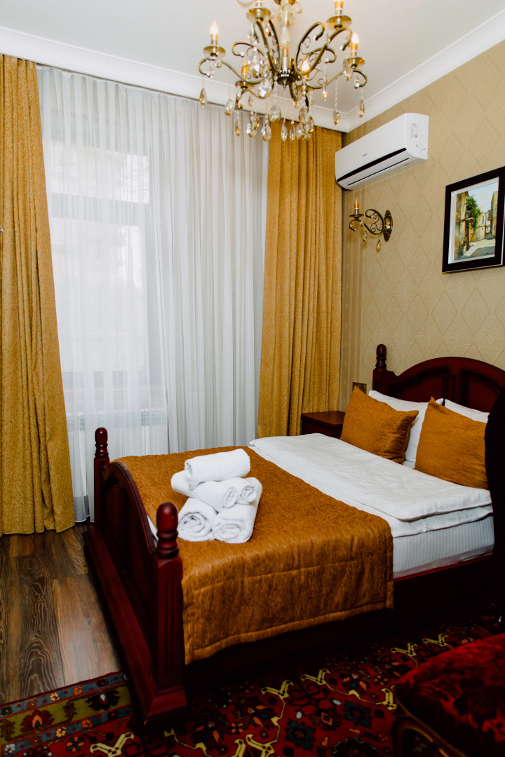 Royal Antique Boutique Hotel