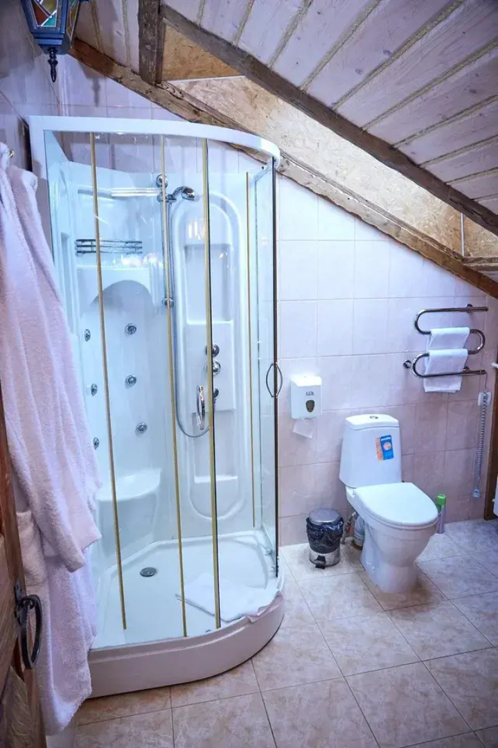 Отель Ловчий Плюс