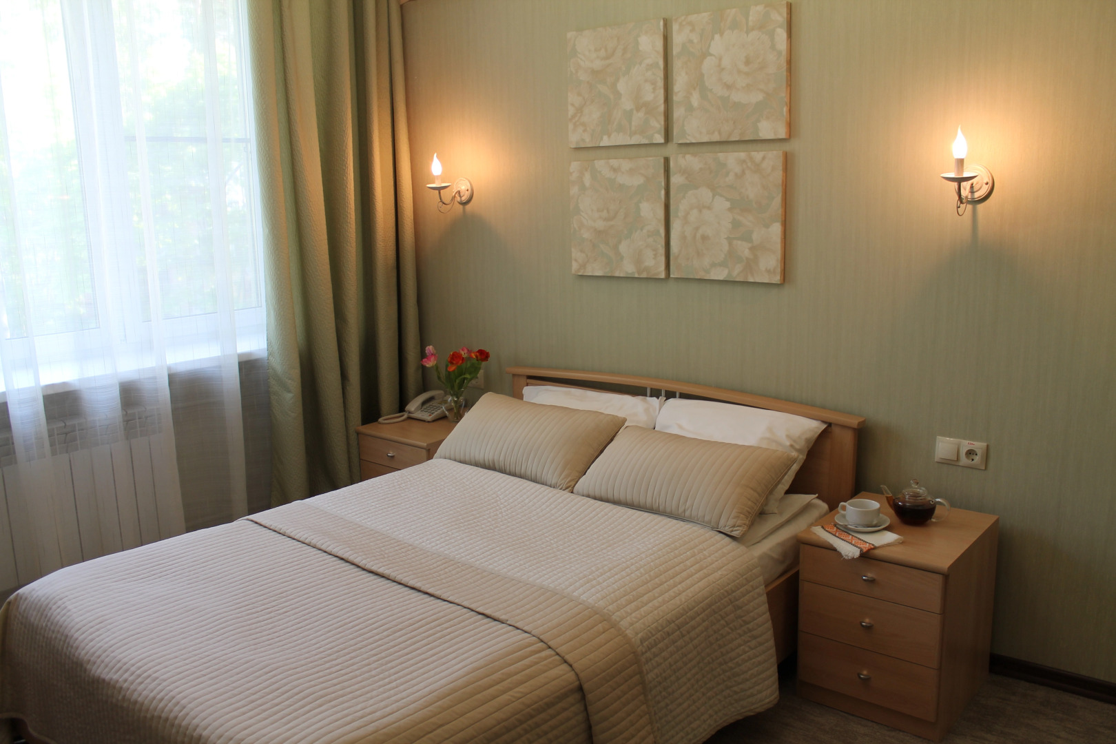 Отель Зеленая