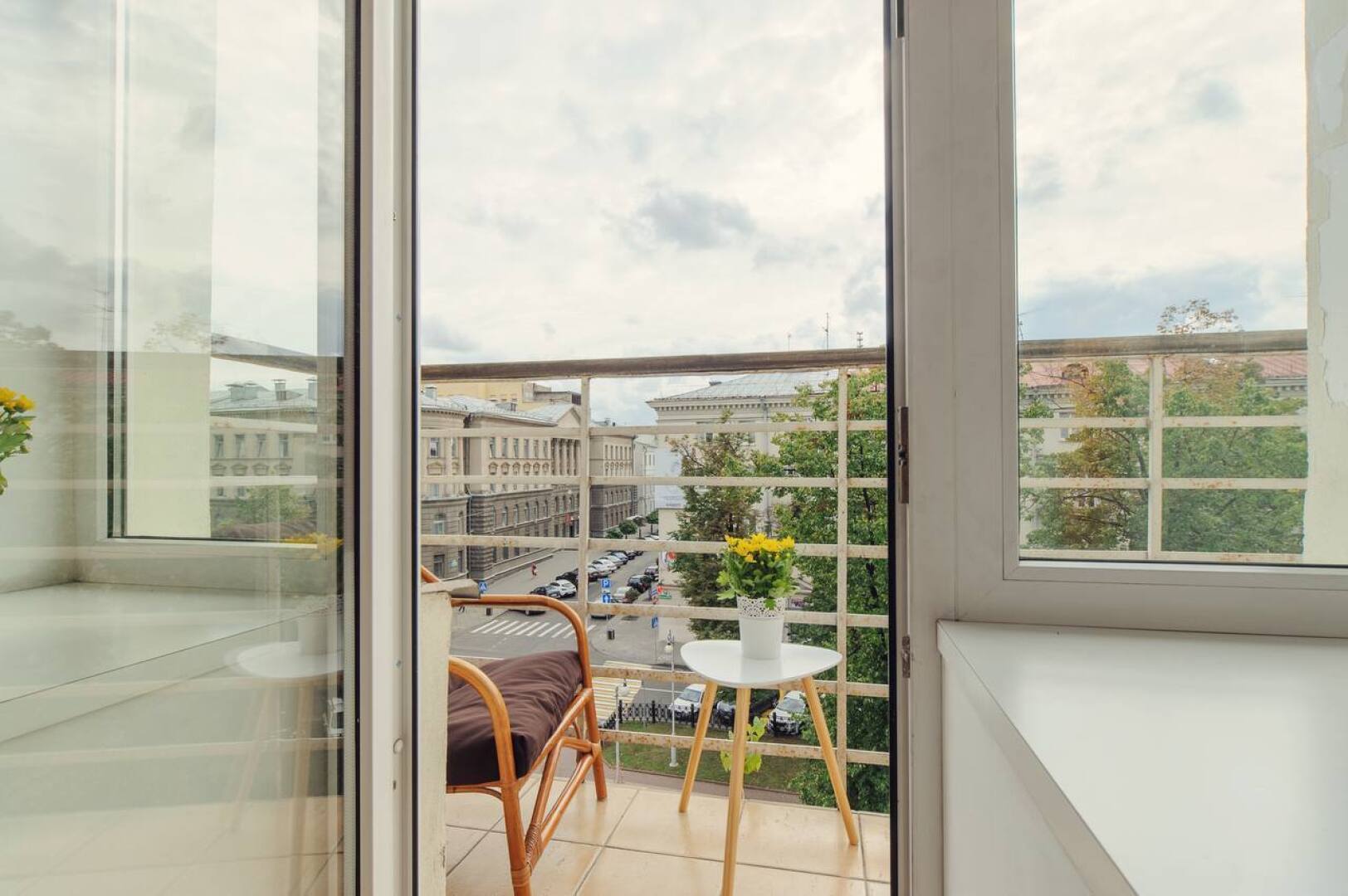 Апартаменты 3-комнатные HomeApart К.Маркса, 25